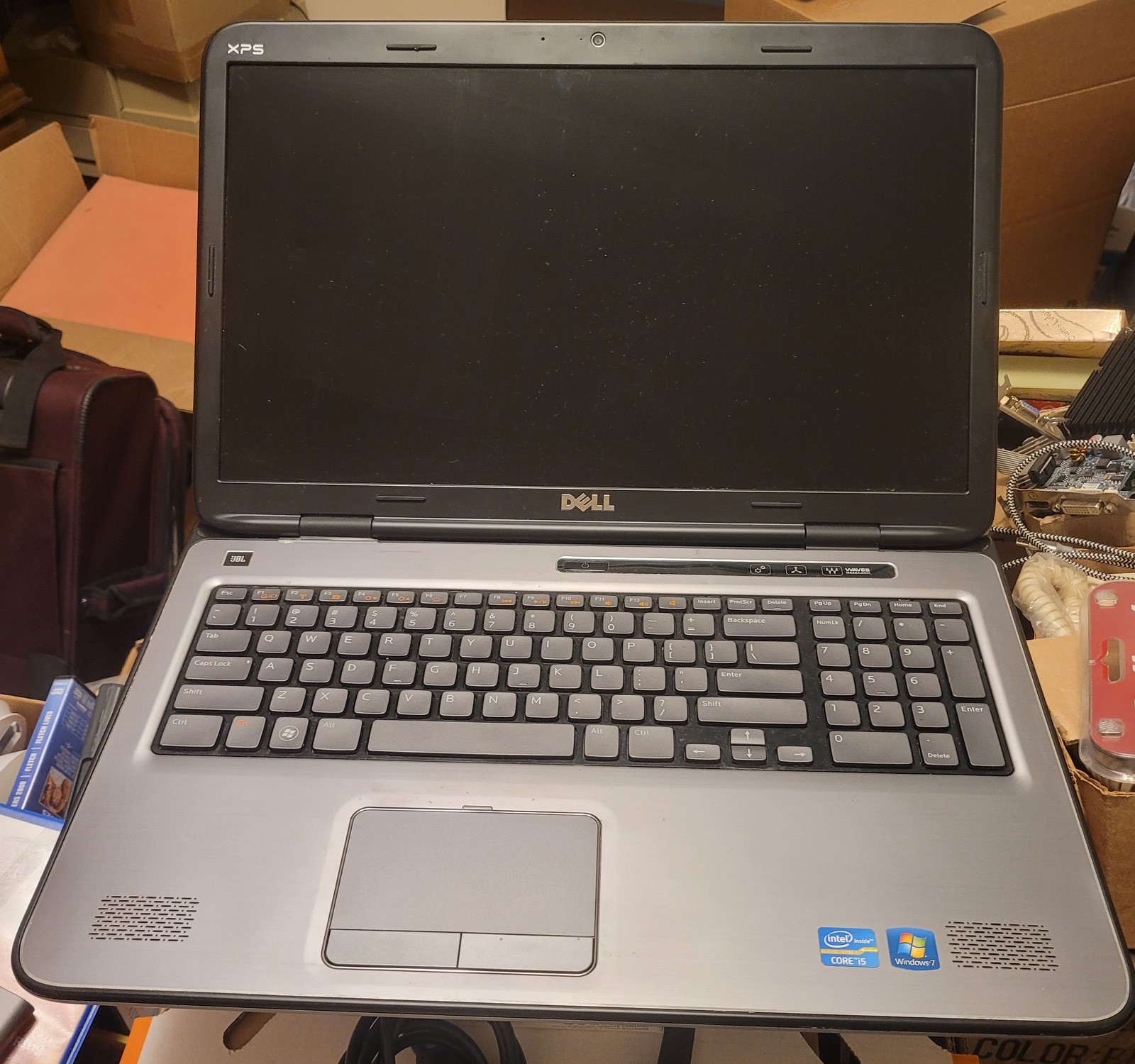 Dell XPS L702X 17″ Intel i5-2430M 2.4GHz 6 GB 750GB GeForce GT 550M – NO OS