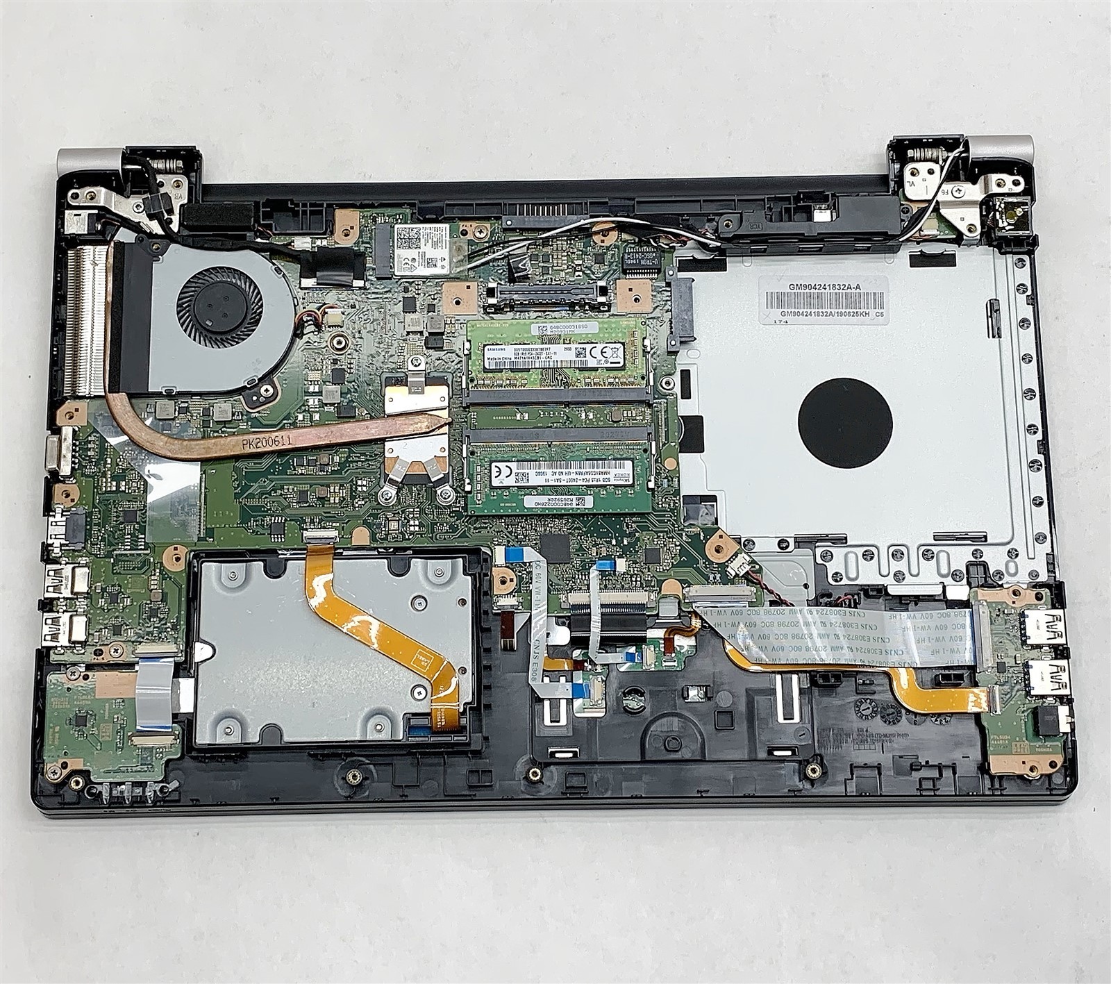 Toshiba Tecra A50-E Laptop Intel Core i7 7500U 2.70GHZ 15.6″ 16GB NO HDD Parts