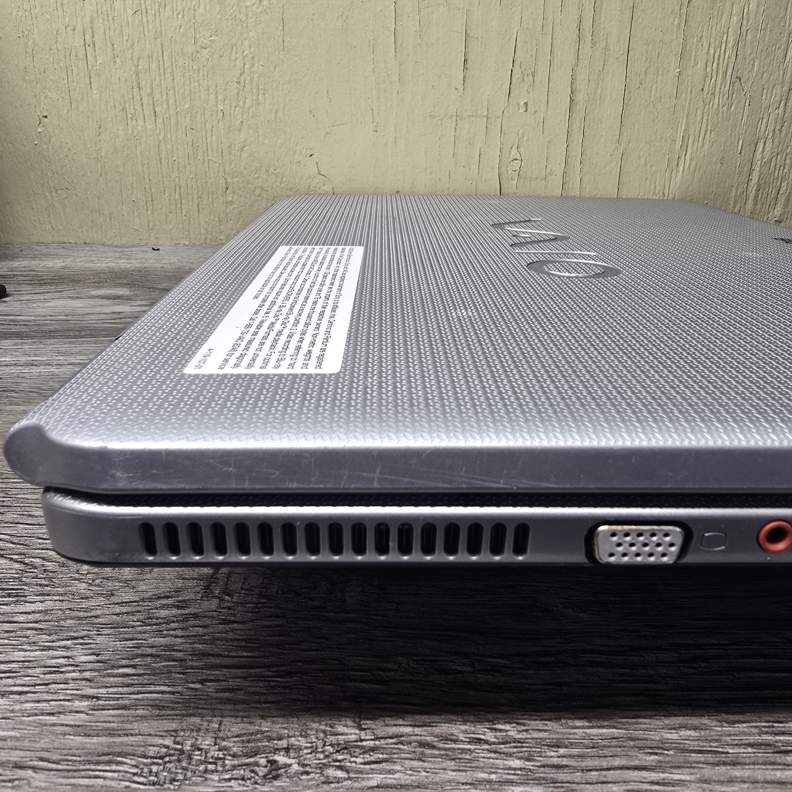 Sony VAIO Notebook PC VGN-NS110E 15.4 AMD Athlon 64 X2 2GB No Charger