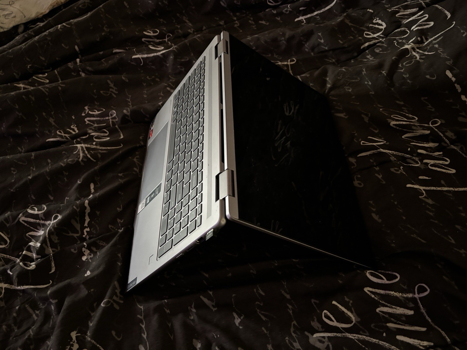 Lenovo Yoga 7 2in1 16” 2K Touch Laptop – AMD Ryzen 5 8640HS, 8GB/512GB SSD- READ