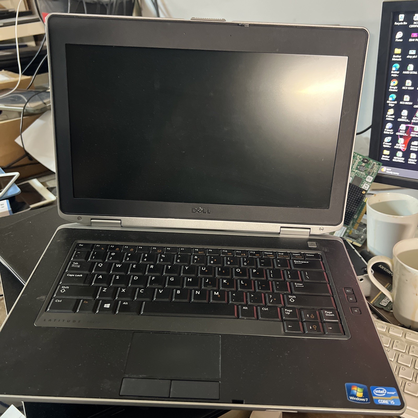 Dell Latitude E6430 Intel i5-3340m 2.70 GHz 8 GB RAM 500 GB hhD Win 10 Pro
