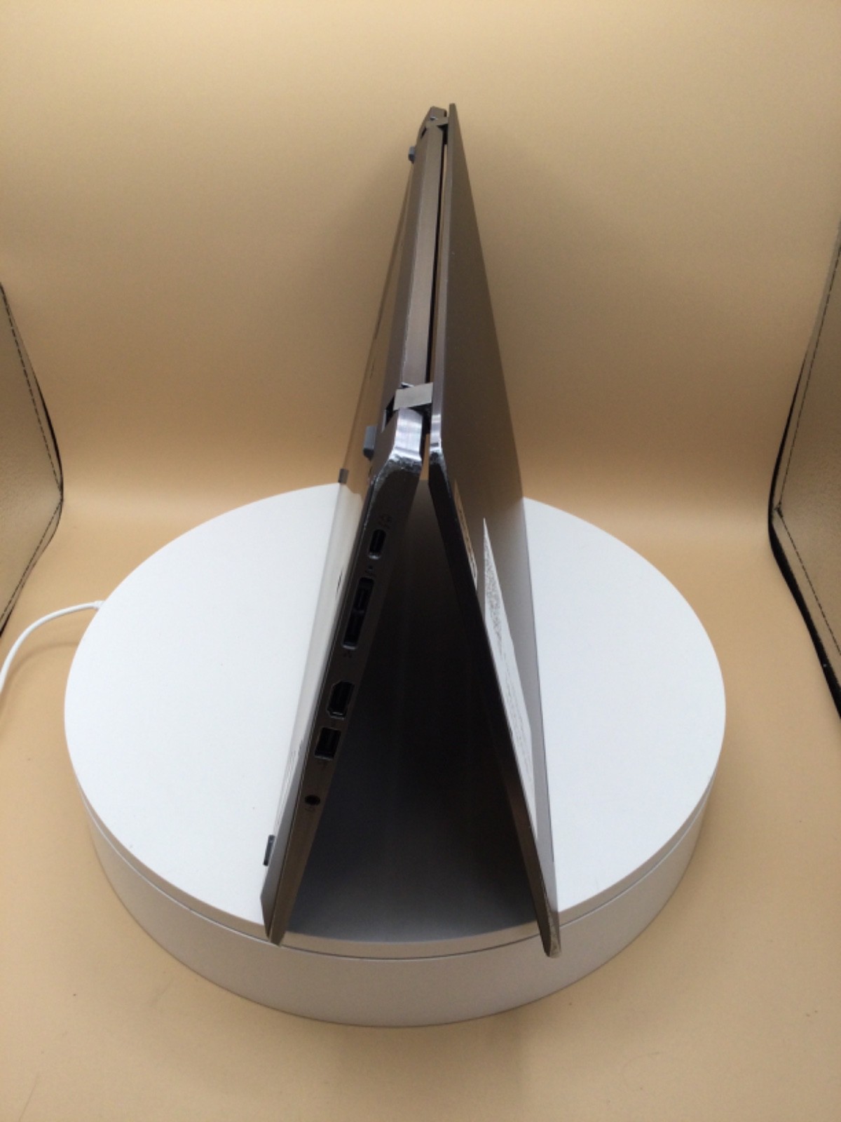 Lenovo ThinkPad T14s G2 14″ Laptop i5-1135G7 16GB RAM 512GB SSD W11P Used READ