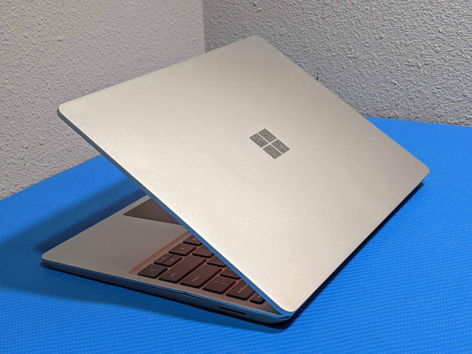 MS Surface Laptop Go 1943 12.4″ 1536×1024 TOUCH i5-10th 1GHz 16GB 256GB W11P +PA