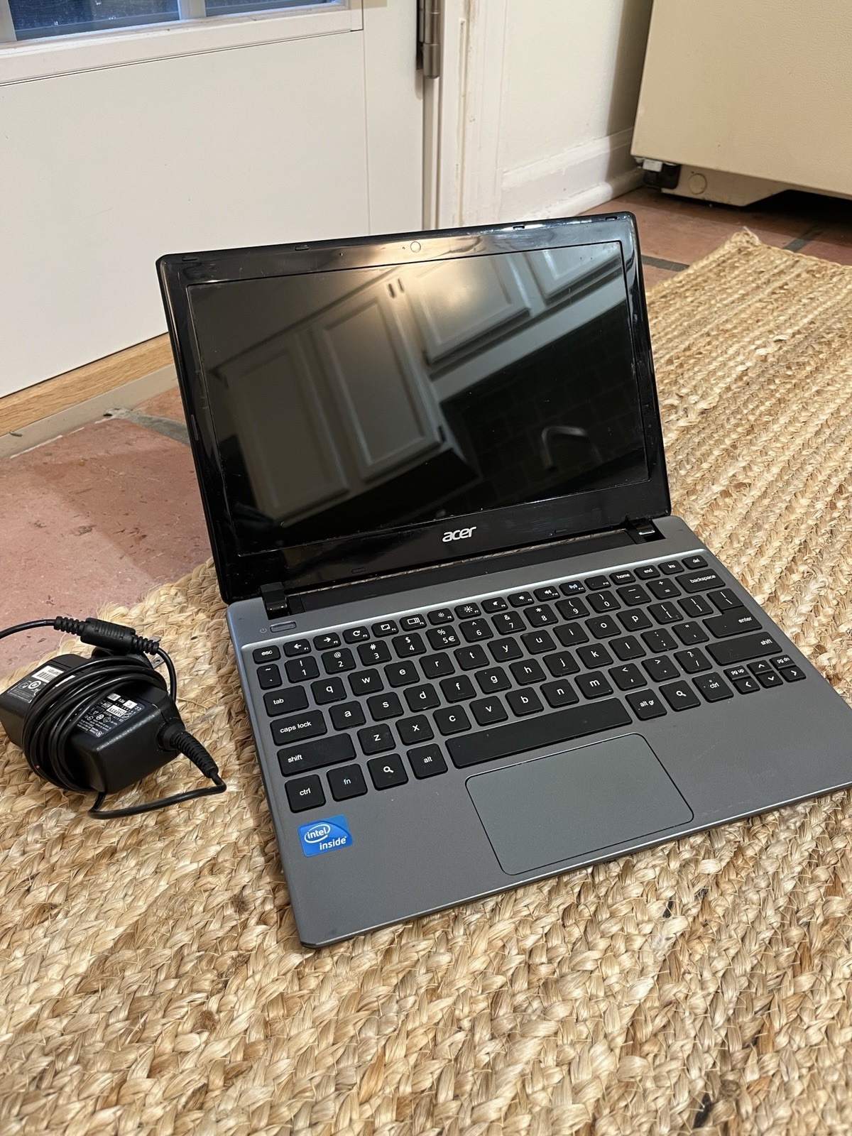 Acer Chromebook 11.6″ Celeron 847 1.10GHz 2GB 32GB EMMC Tablet C710-2833 Q1VZC