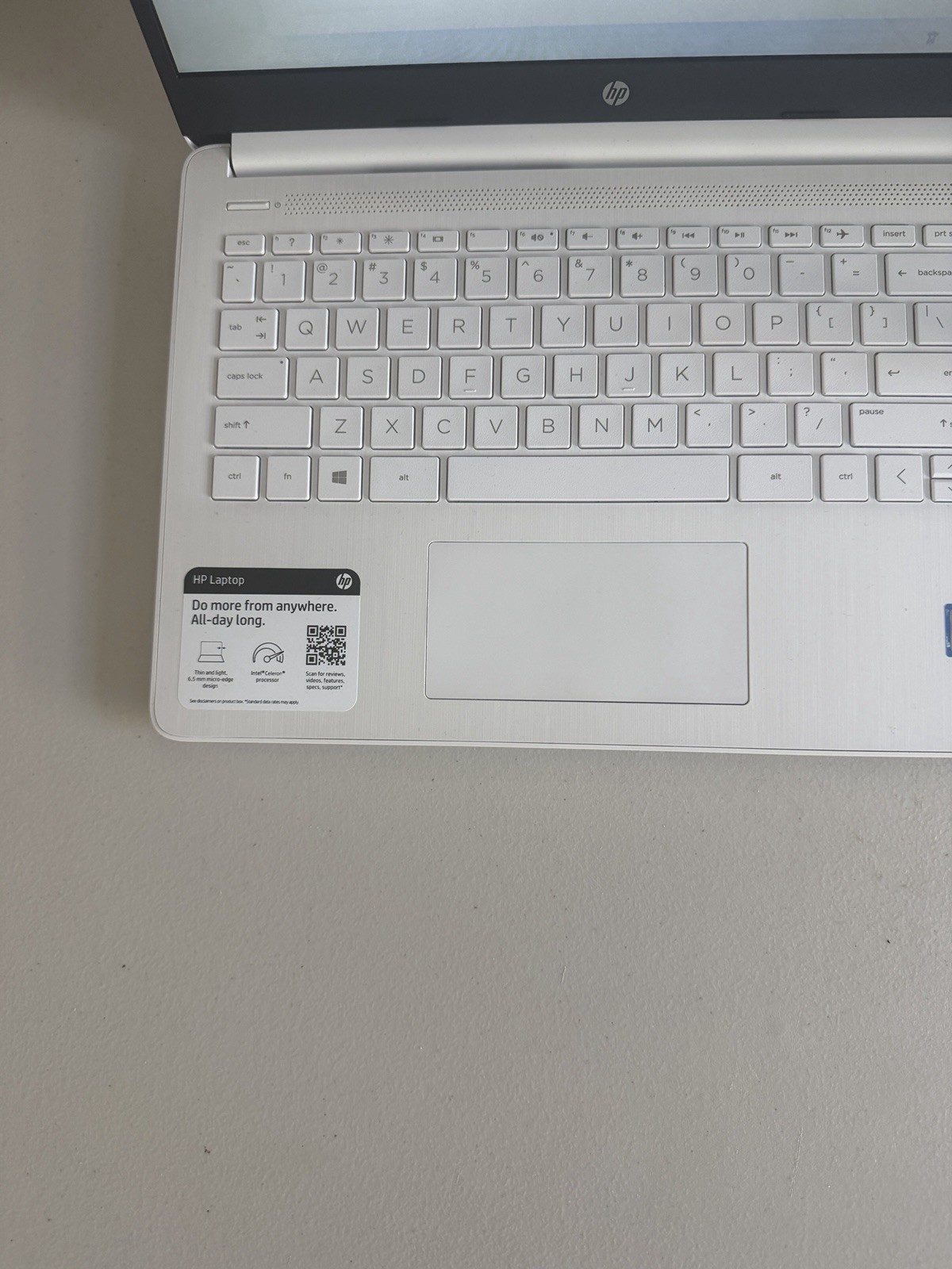 HP 14″ Laptop N4020 4GB 64GB Touchscreen Win 11 H 14-dq0080nr Snowflake White