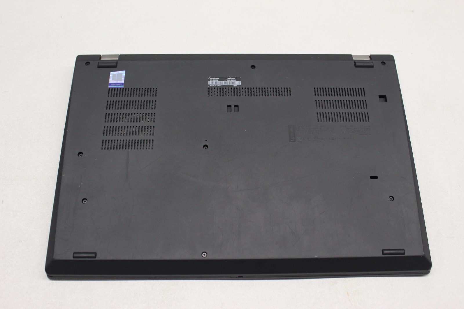 Lenovo T590 I7-8665U 512GB NvME SSD 16GB DDR4 Win11Pro-Touchscreen**See Desc