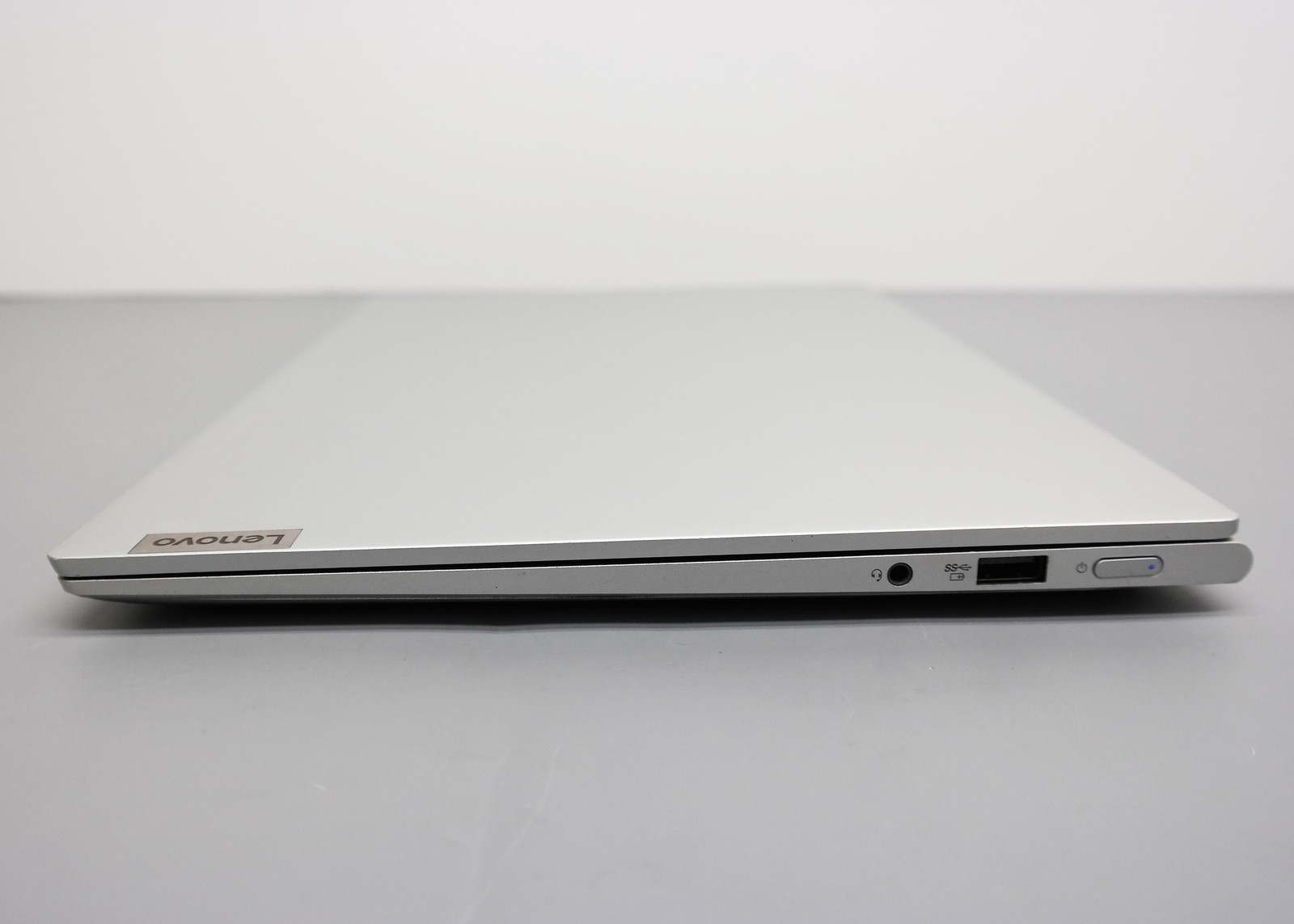 Lenovo Slim 7 14IAP7 14” Core i7-1260P 16GB RAM 1TB SSD ISSUE