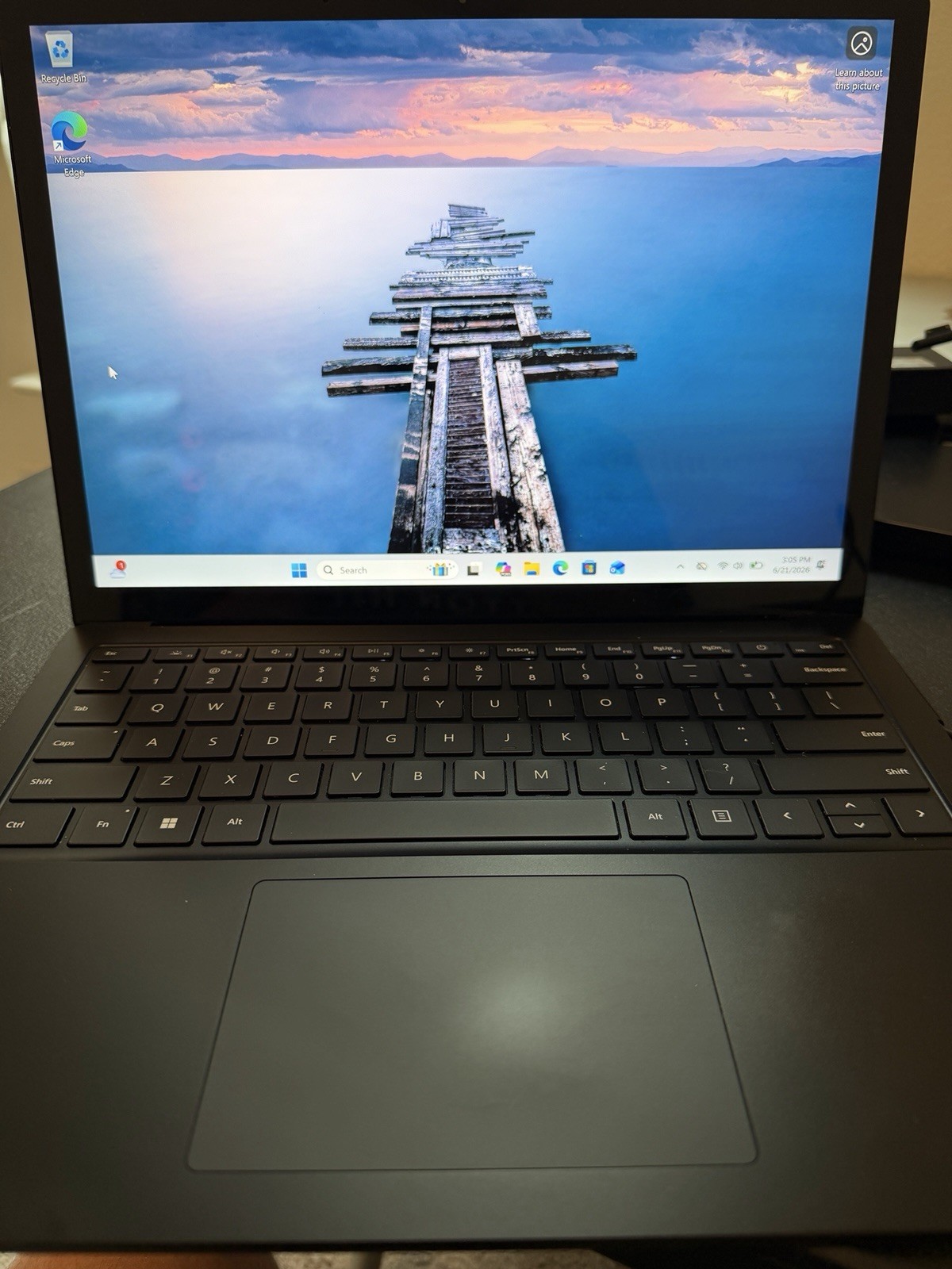 Microsoft Surface Laptop 4 13.5″ Touchscreen i7 Intel, 16GB Ram, 256GB SSD