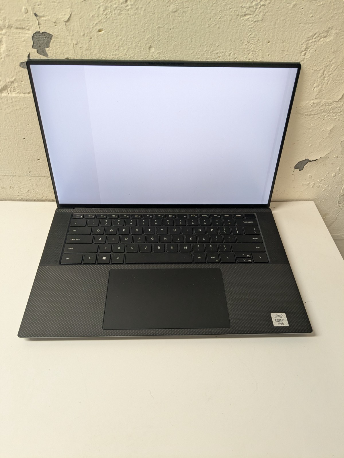 Dell Precision 5550 15.6″ i7-10850H 2.70GHz No RAM No Drive SOLD AS-IS DGG76D3
