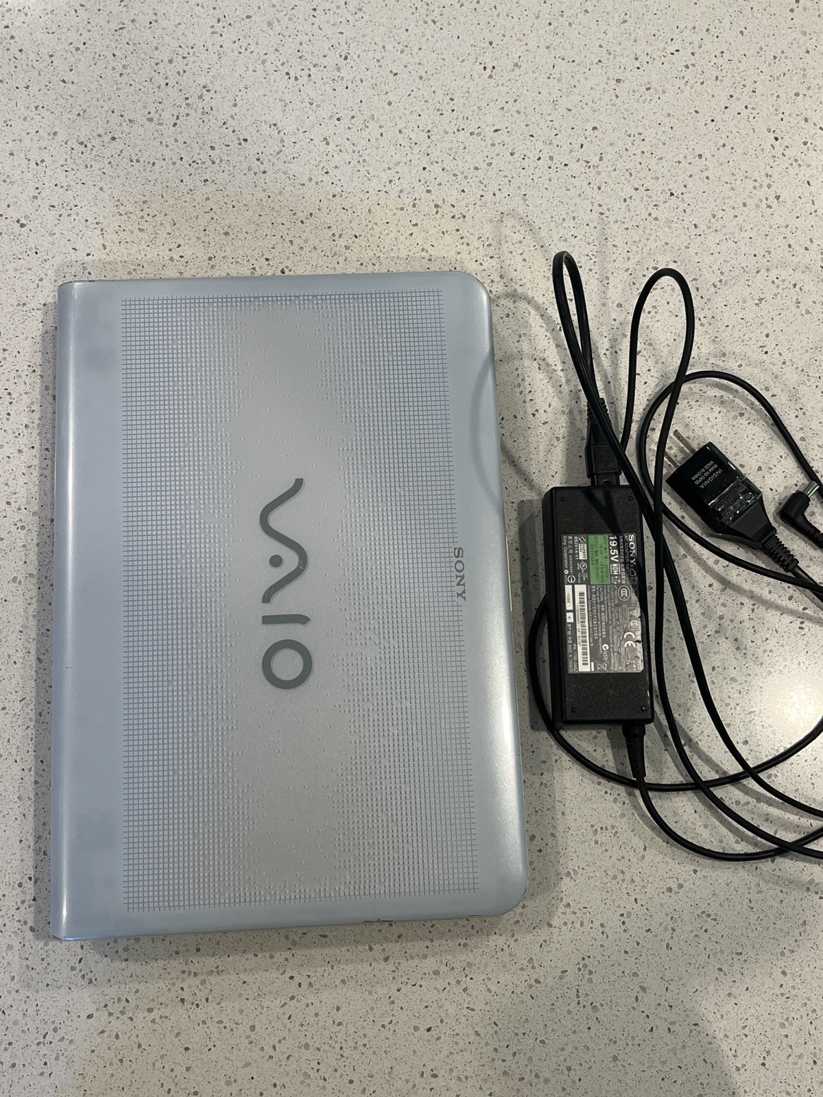 Sony Vaio VPCEA45FL i3-M380 8GB RAM 120GB SSD Radeon HD 5000