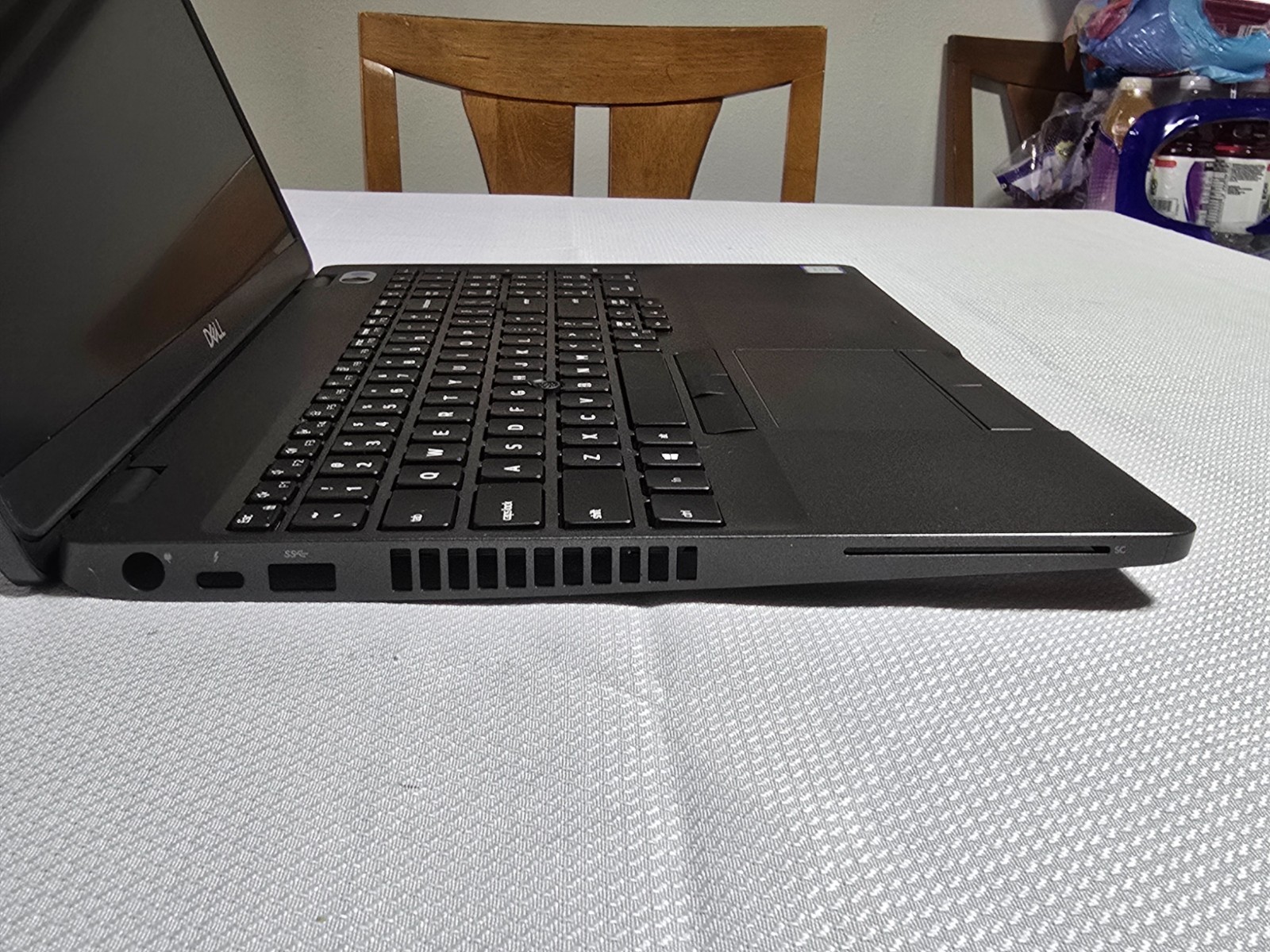 DELL LATITUDE 5501 Palm rest and display