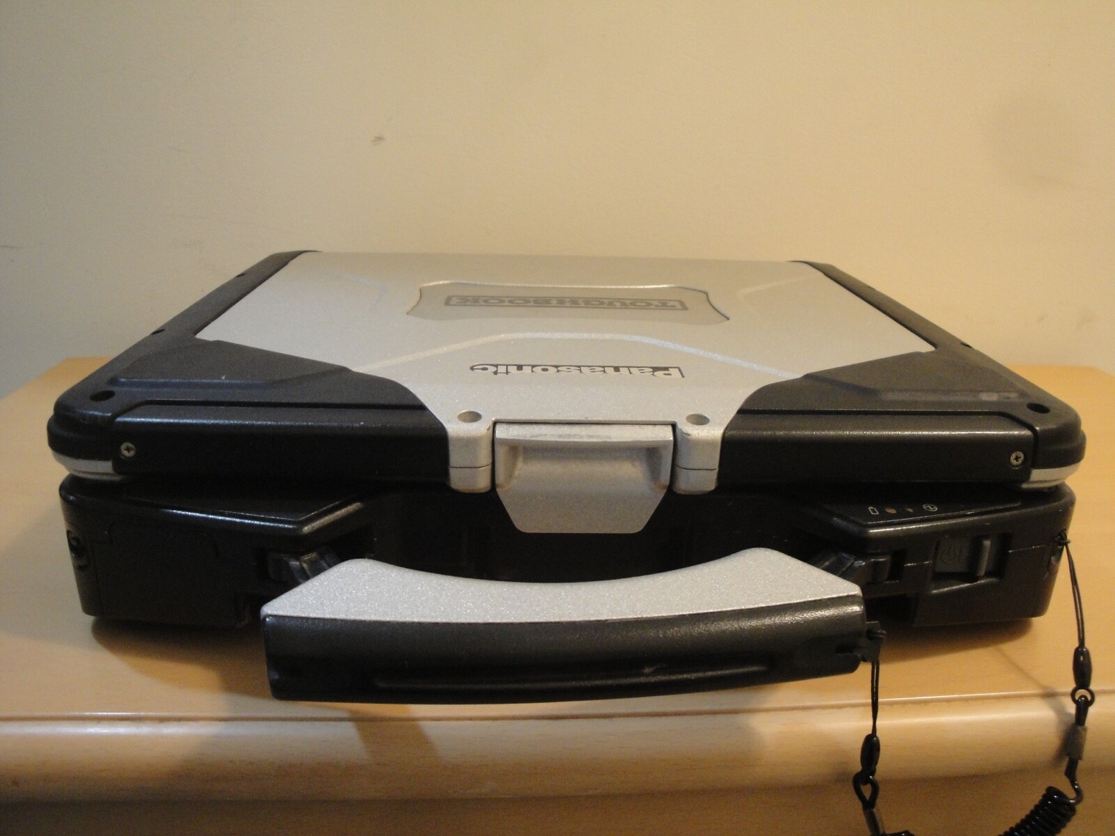Panasonic Toughbook CF-31 i7 2.8 8GB 256gb SSD TOUCH ATI GPS WIN10 Excellent