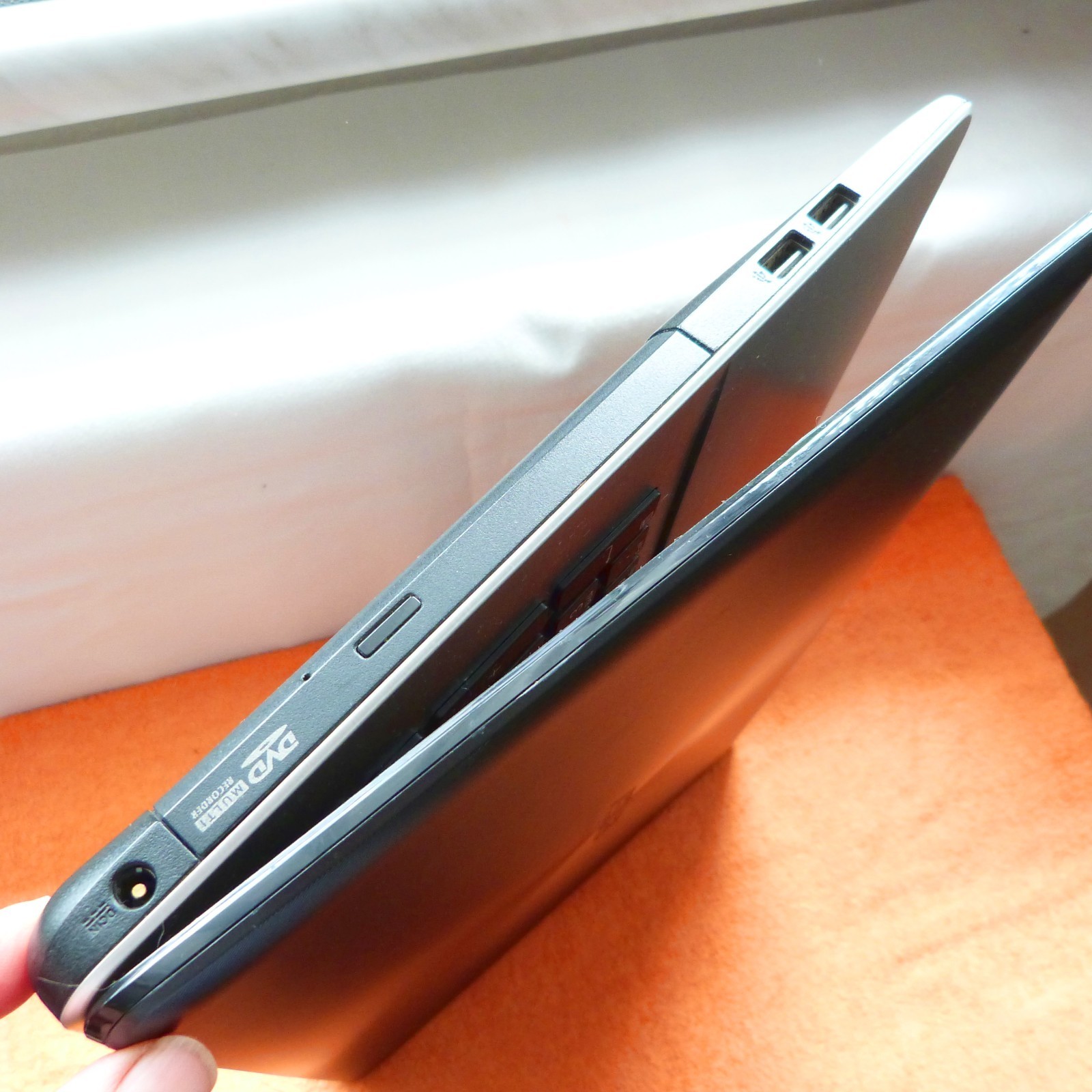 Asus R751 VivoBook ICECOOL 17 inch HDPLUS l 500GB Windows 11 HDMI TURBO i5 USB3