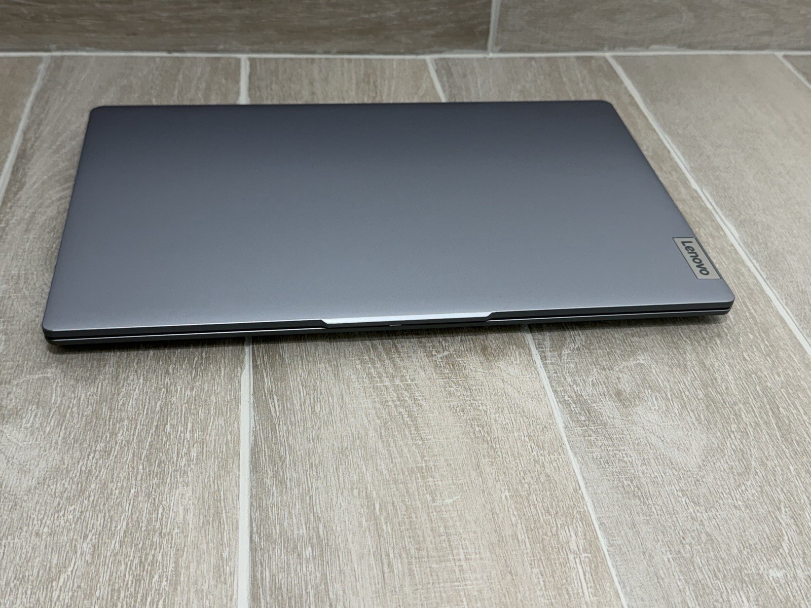 Lenovo IdeaPad Slim 3 15IAN8 15.6″ FHD Core i3-N305 8GB RAM 128GB SSD Win-11