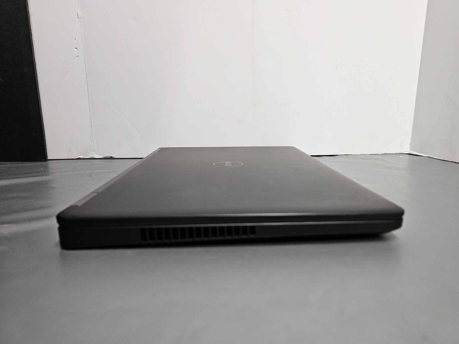 DELL LATITUDE E5570 15.6″ CORE i3-6100U@2.30GHz 8GB RAM 500GB Win 11