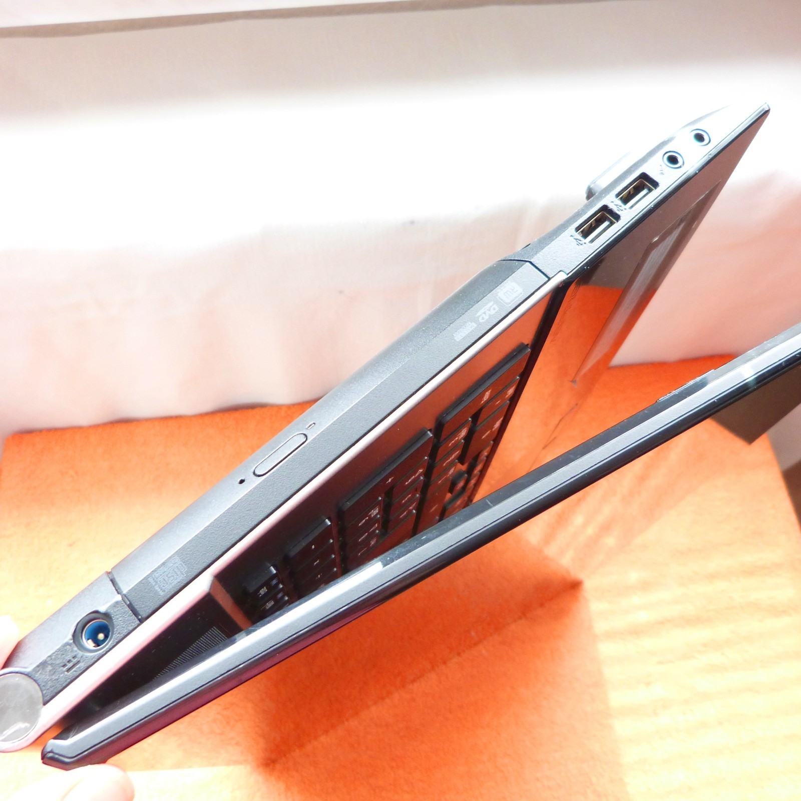 Acer V3 771 POWER 17 inch HDP l 16GB RAM NEW l 1TB HDD SSD Windows 11 USB3 HDMI