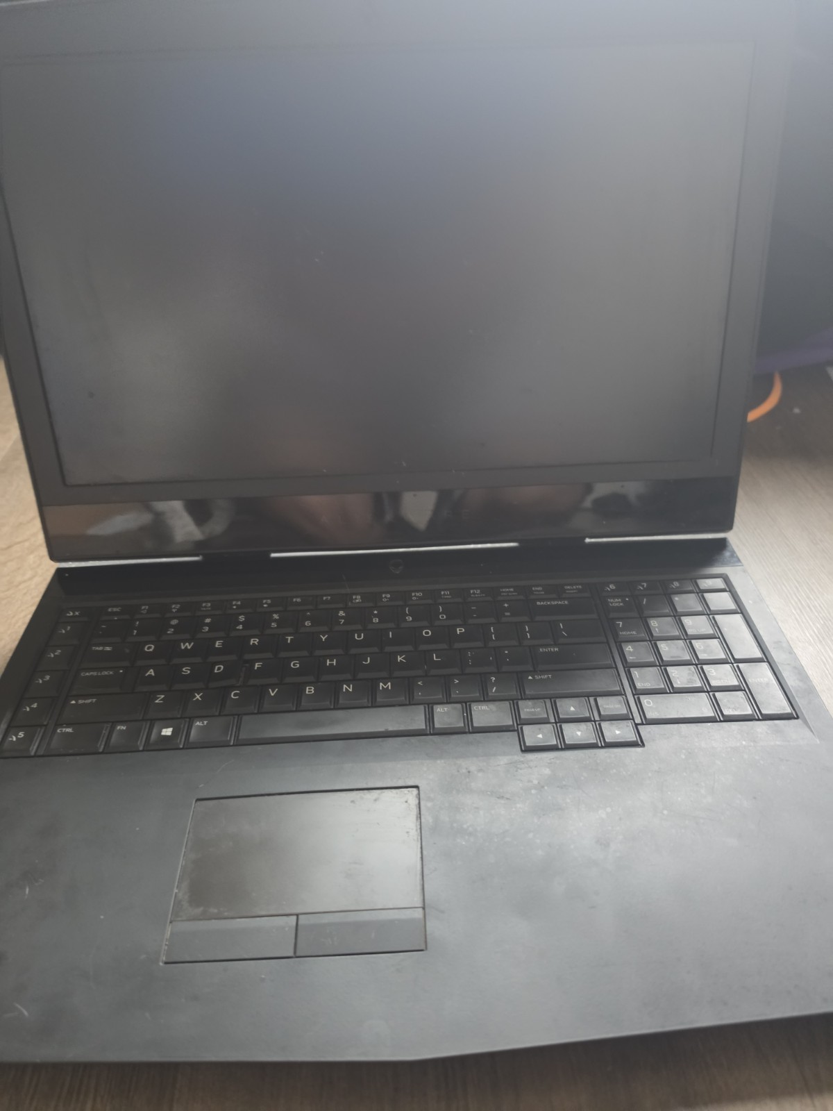 Alienware 17 R5 – i7 Core – WIFI 7 – 16GB – GTX 1070 – 1TB