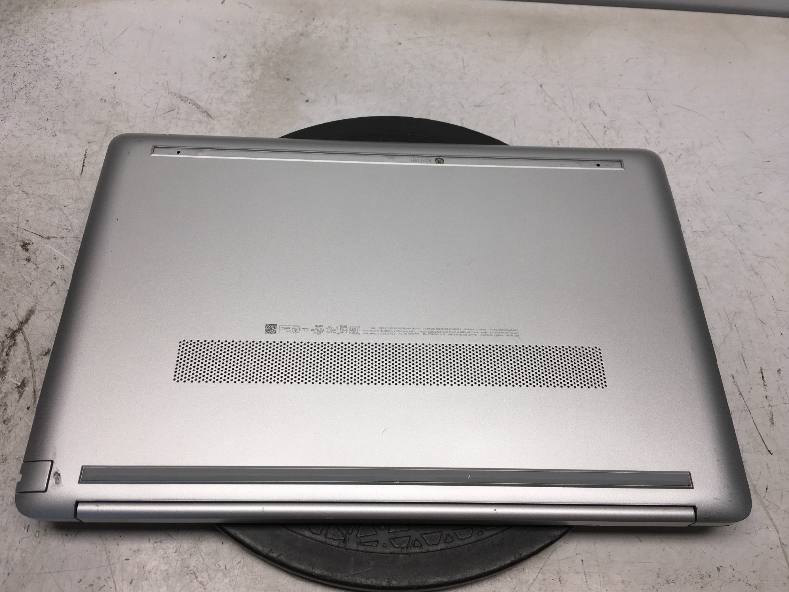 HP 15-DW0037WM Intel i3-8145U 2.1GHz 4 GB NO HDD
