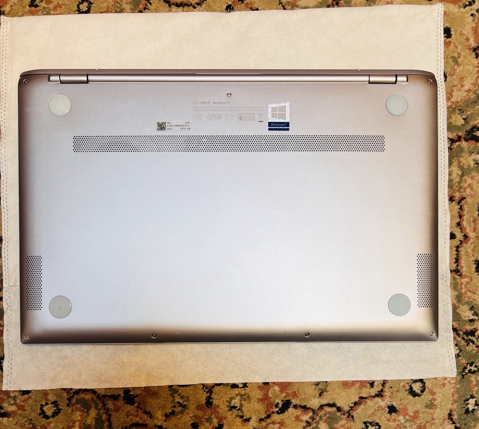 Asus Zen Book Ux431FA, I7 8th Generation @1.80GHz,8G,UHD Graphics,256G,Win11 Pro