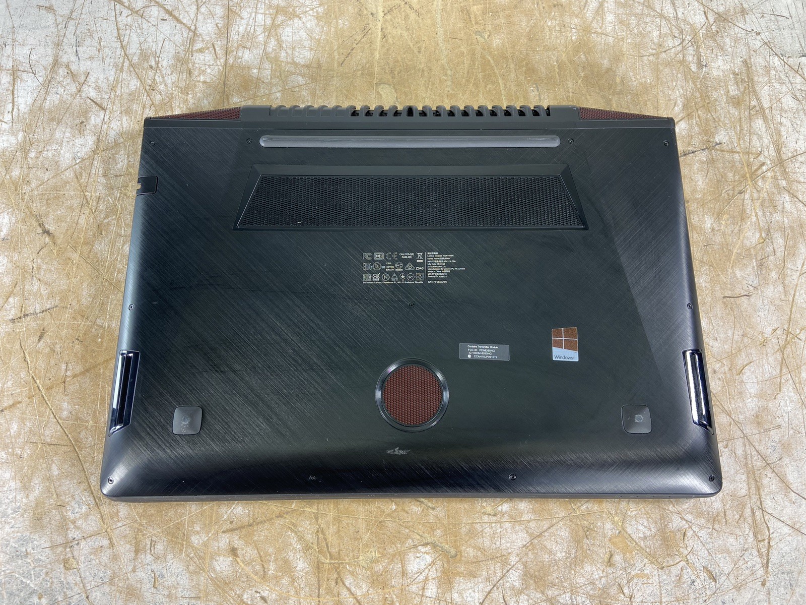 LENOVO Y700-15ISK i7-6700HQ @ 2.60GHz, 8GB RAM, NO HDD/OS