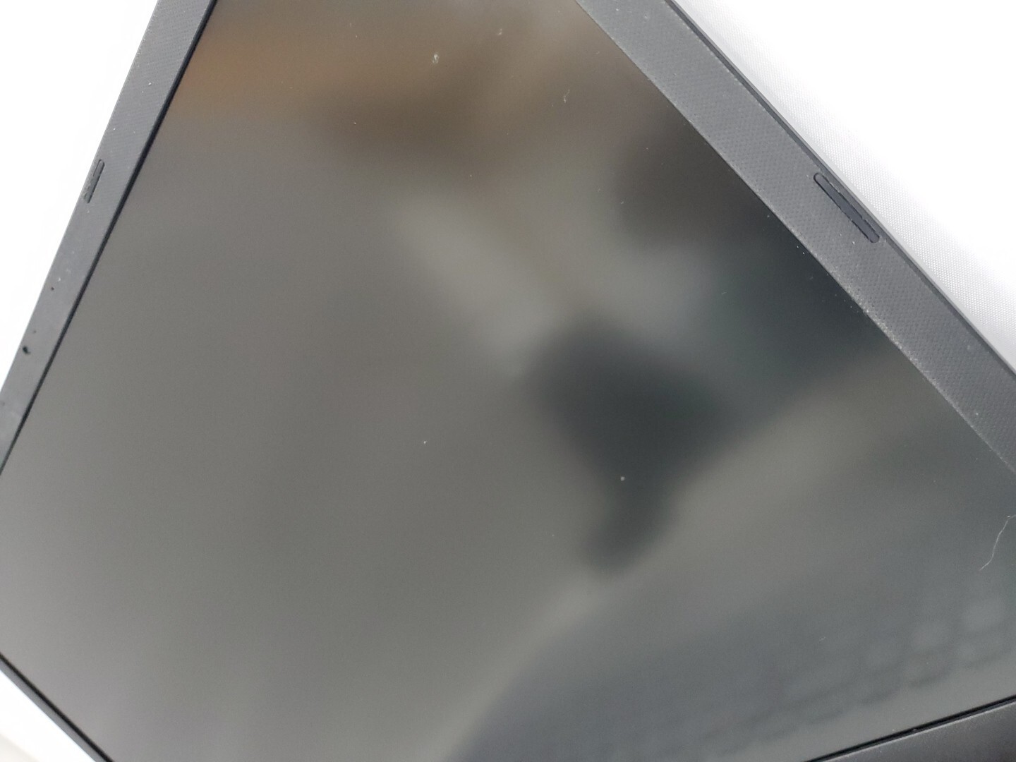 Asus Vivobook X712F i5-8265U 1.60GHz 8GB RAM 1TB HDD Windows 11 Pro