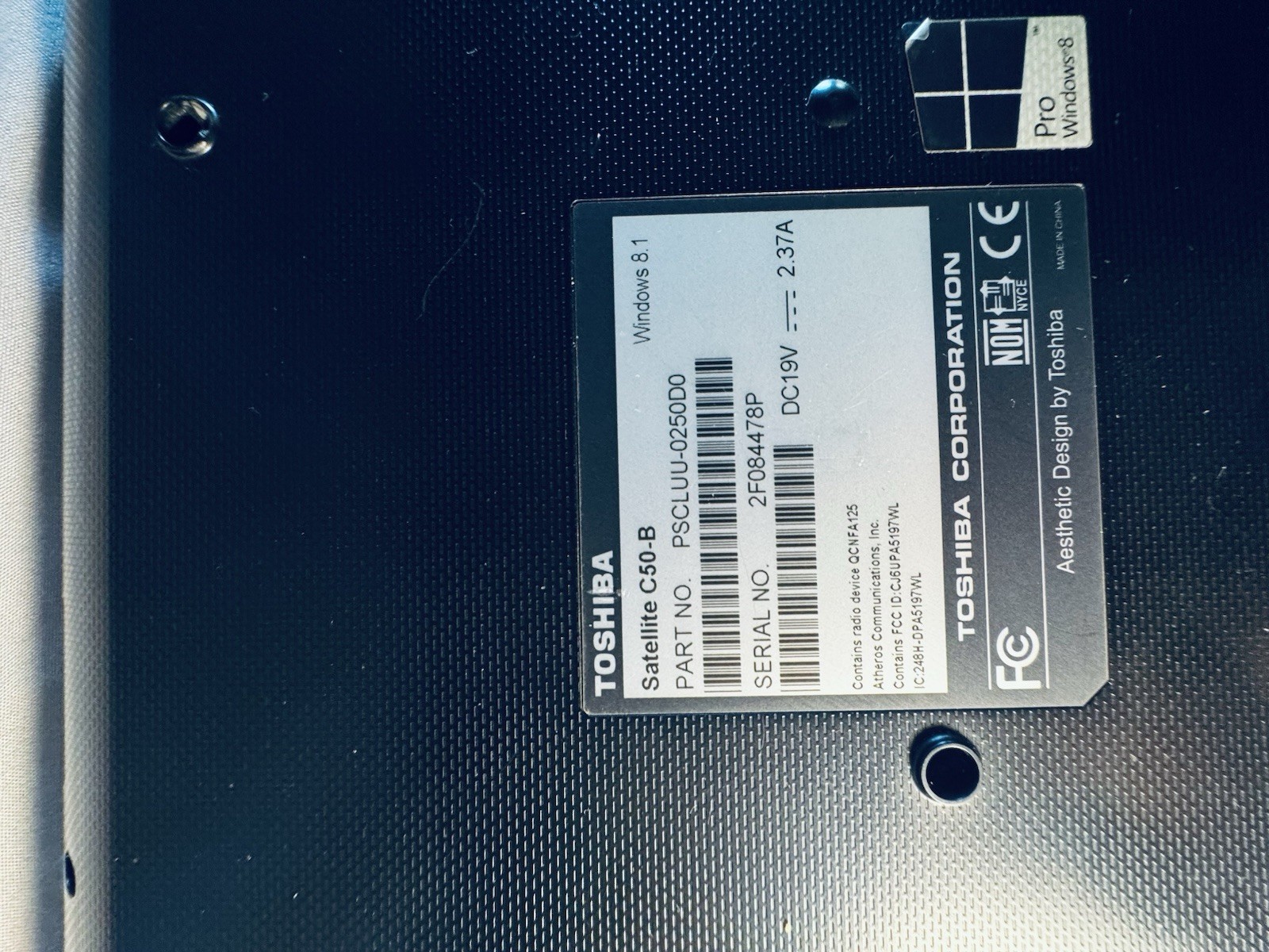 Toshiba Satellite C50-B 15.6″ Core i5 8GB RAM 1TB HDD Windows 8.1 Black