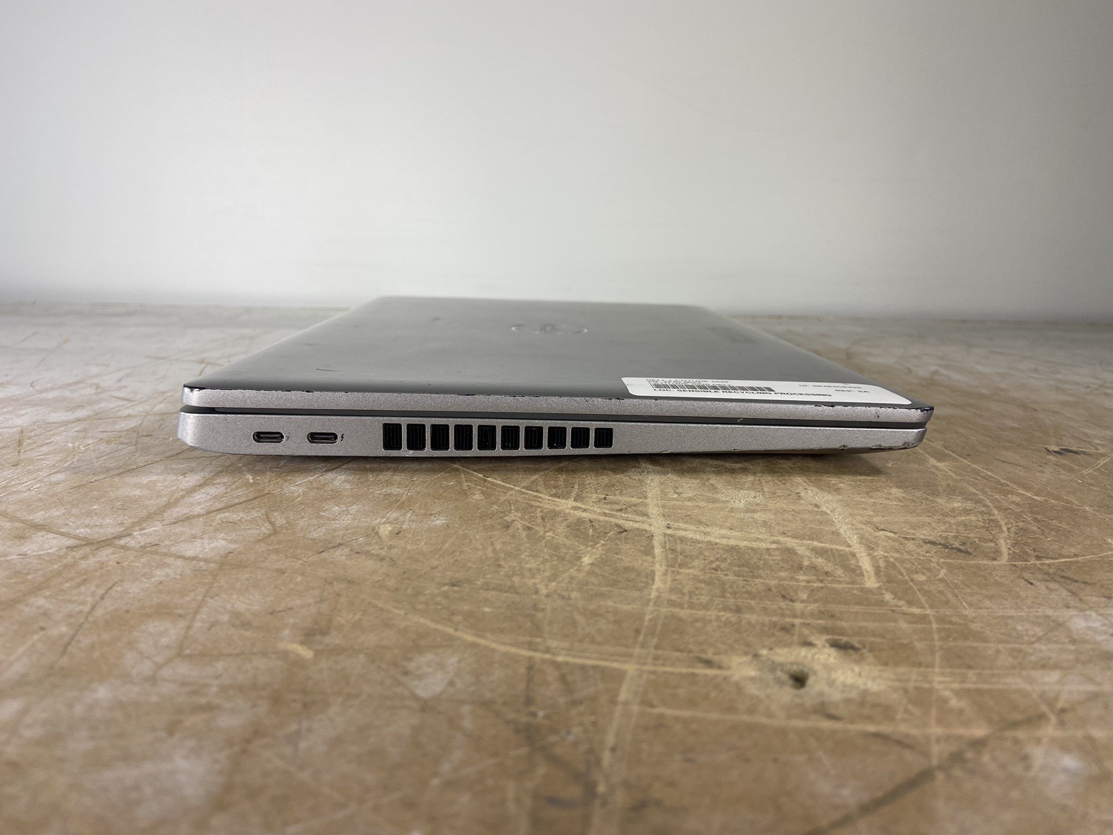 DELL LATITUDE 5520 i5-1145G7 @ 2.60GHz, 8GB RAM, NO HDD/OS – (FOR PARTS)