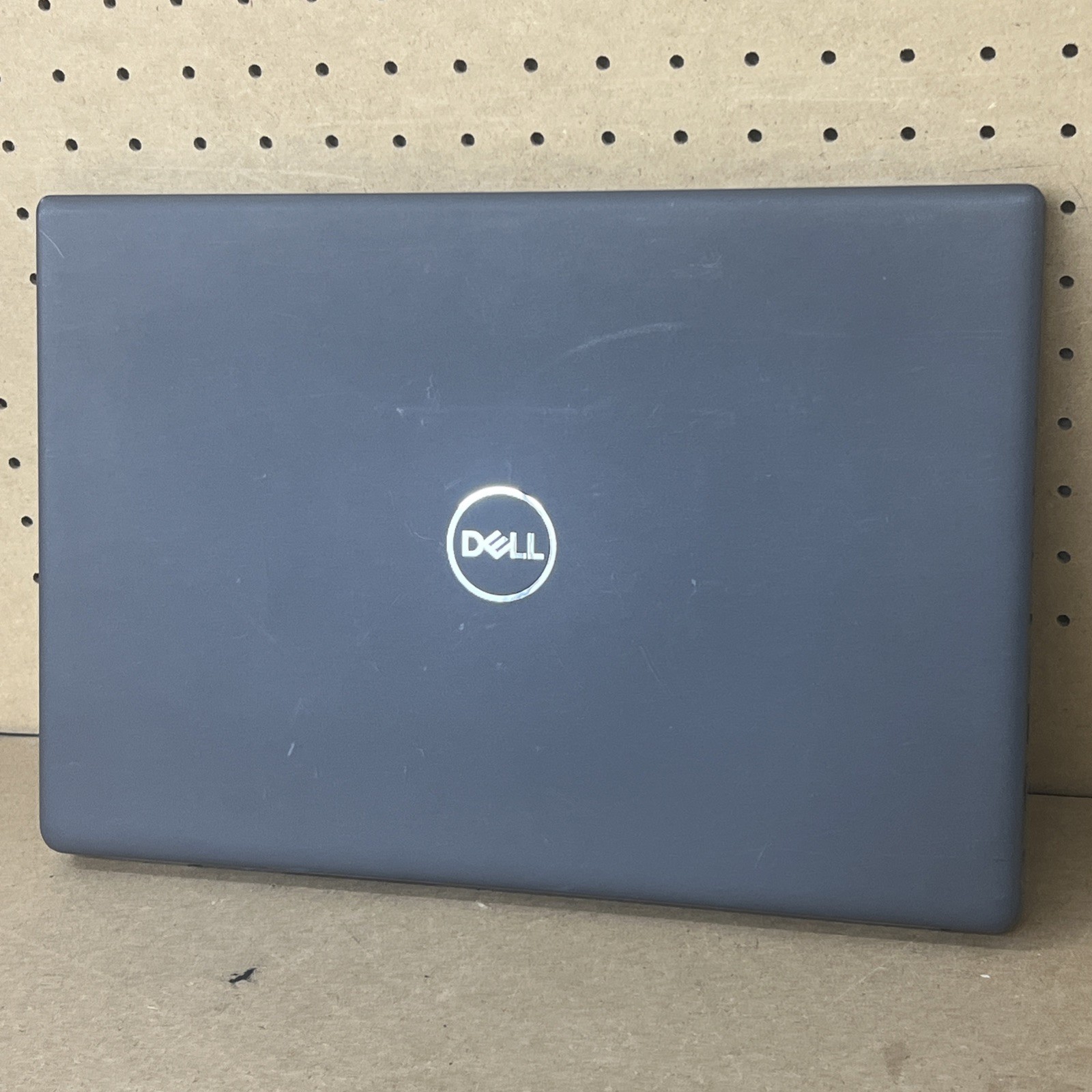 Dell Latitude 3510 i5-10210U 1.6GHz 8GB Ram 256GB SSD – Fair *Low Battery*