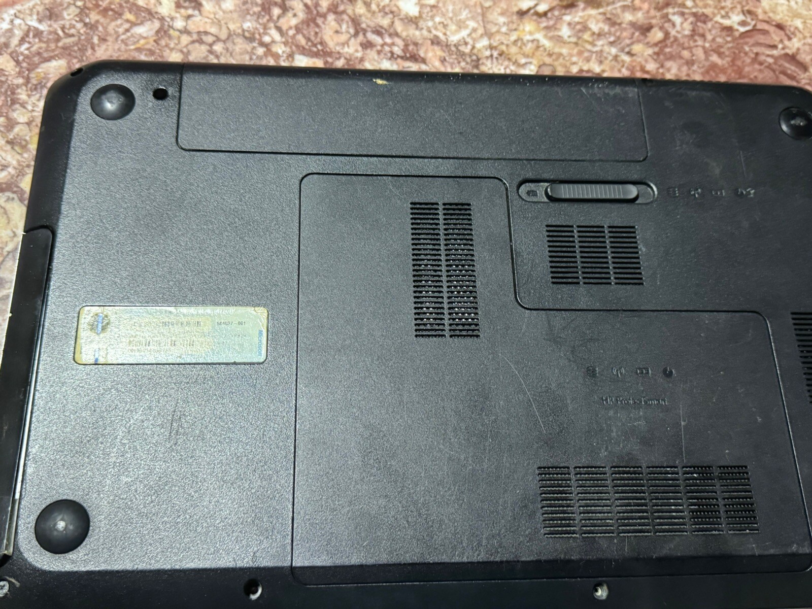 HP Pavilion dv6-6145dx / AMD A8-3500M @ 1.50GHz Works