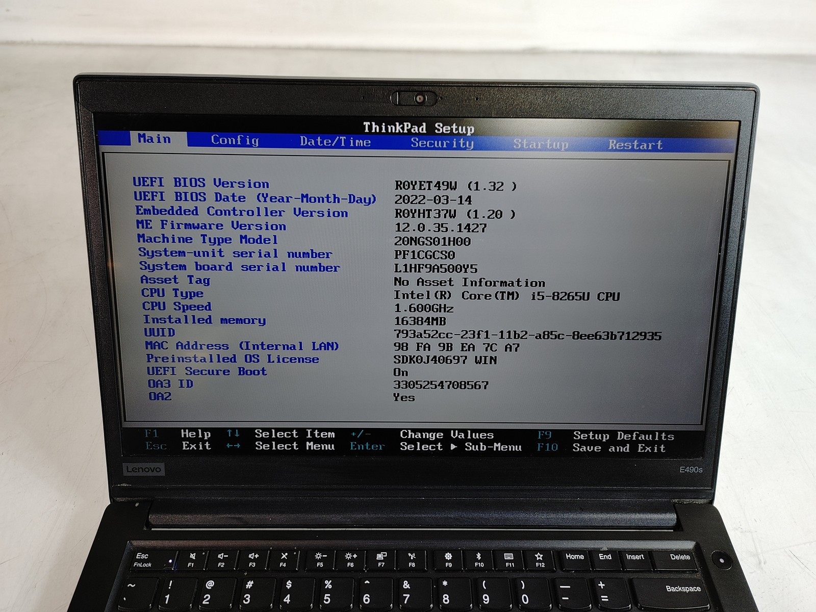 Lenovo ThinkPad E490s Core i5-8265U 1.60 GHz 16 GB DDR4 No HDD