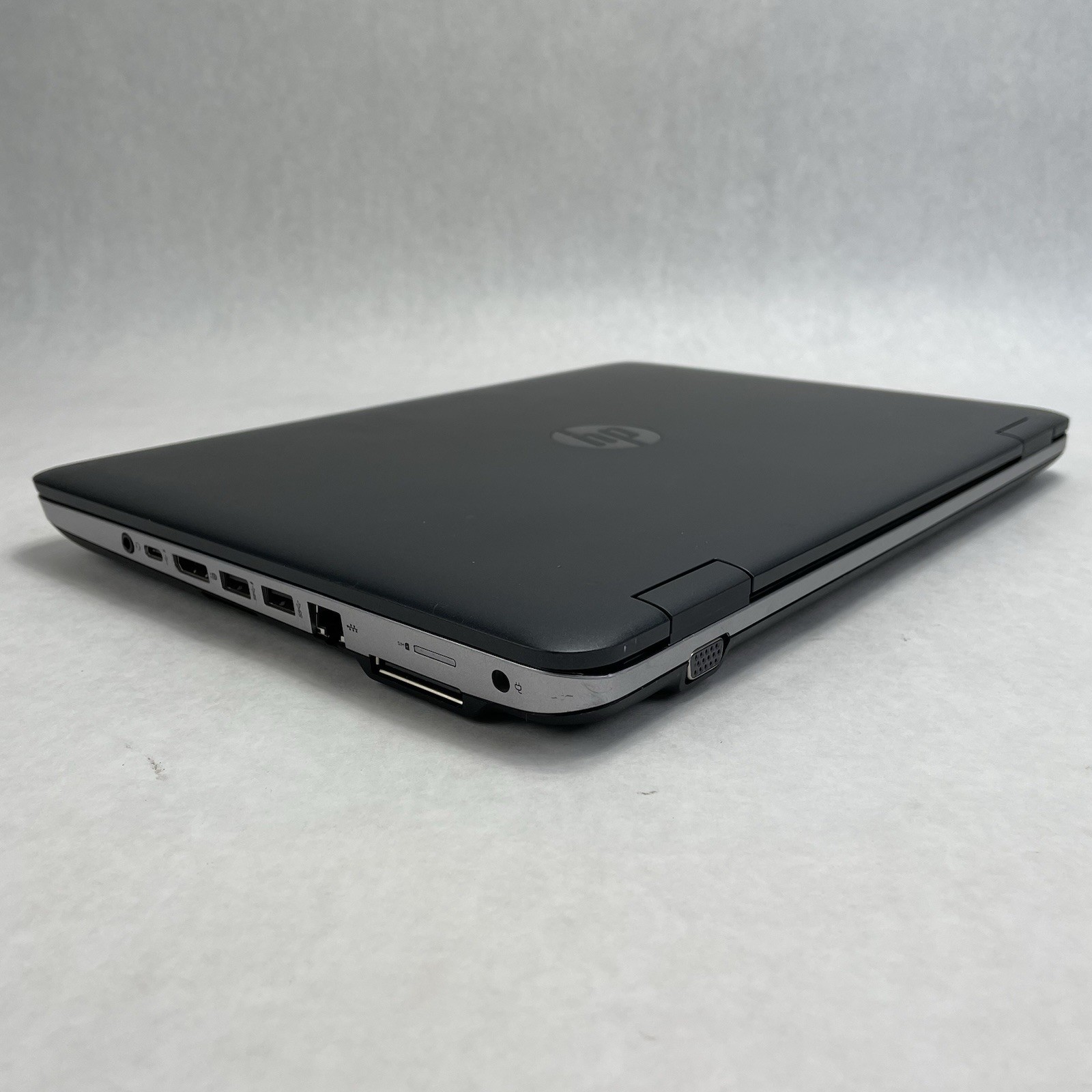 HP ProBook 640 G2 14″ i5-6200U 2.30 GHz 4 GB RAM No SSD/OS/AC