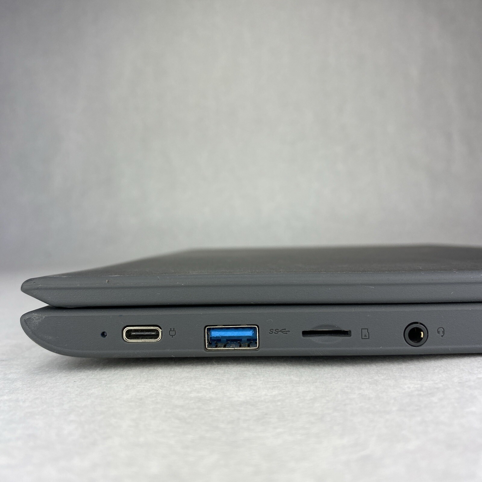 Lenovo 100e Chromebook 2nd Gen 82CD 11.6″ AMD A4-9120C 1.60GHz 4GB RAM 16GB READ