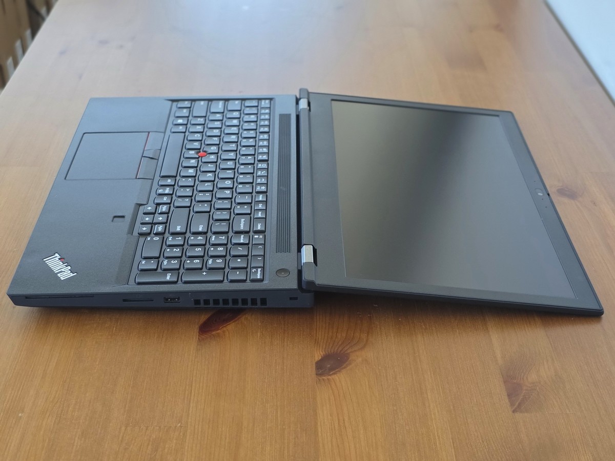 Lenovo ThinkPad P15 Gen 1 i7-10850H 32GB 15.6″ 4K HDR 3840×2160 NVIDIA RTX 3000