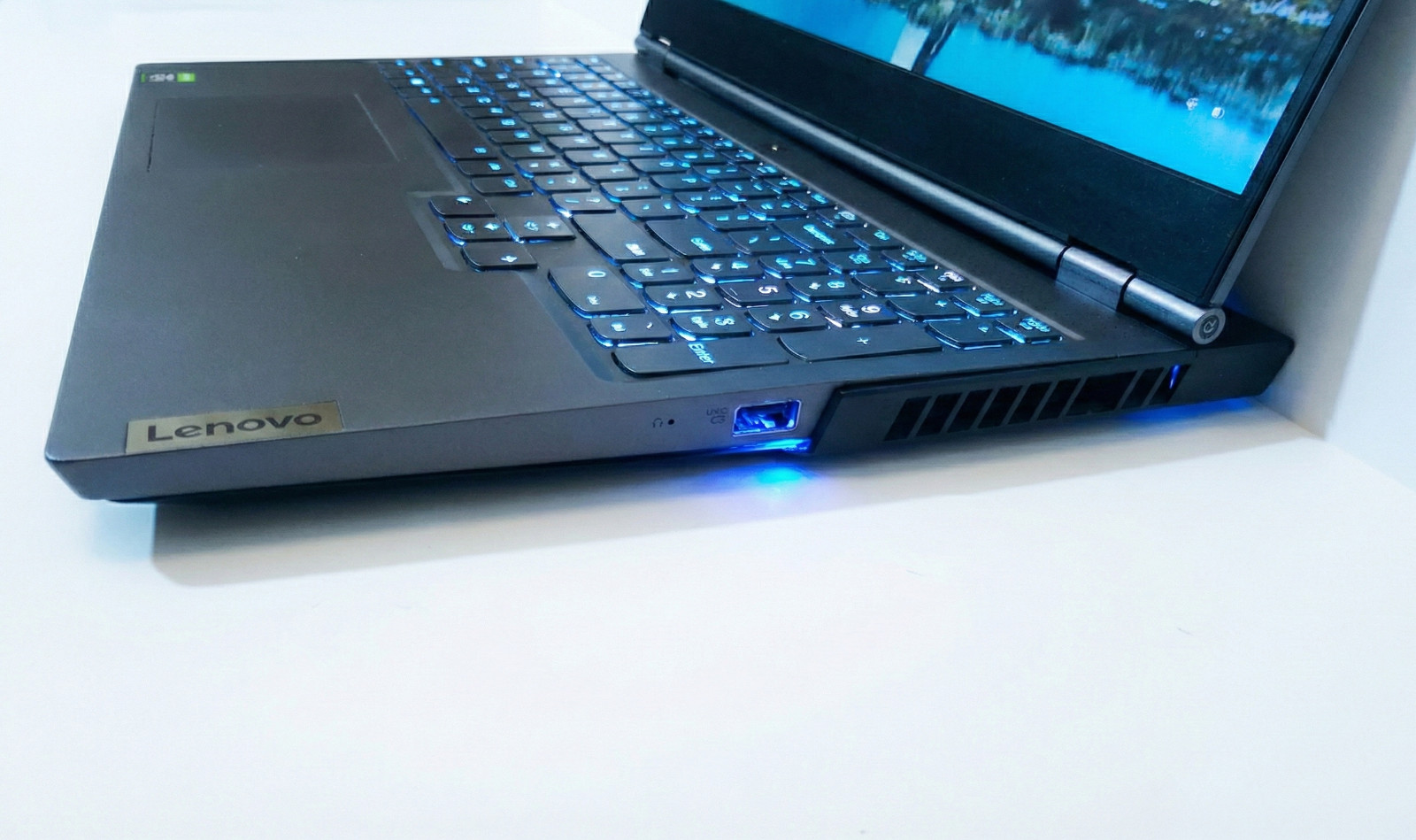 Lenovo Legion 7 15IMH05 RTX 2060 1TB