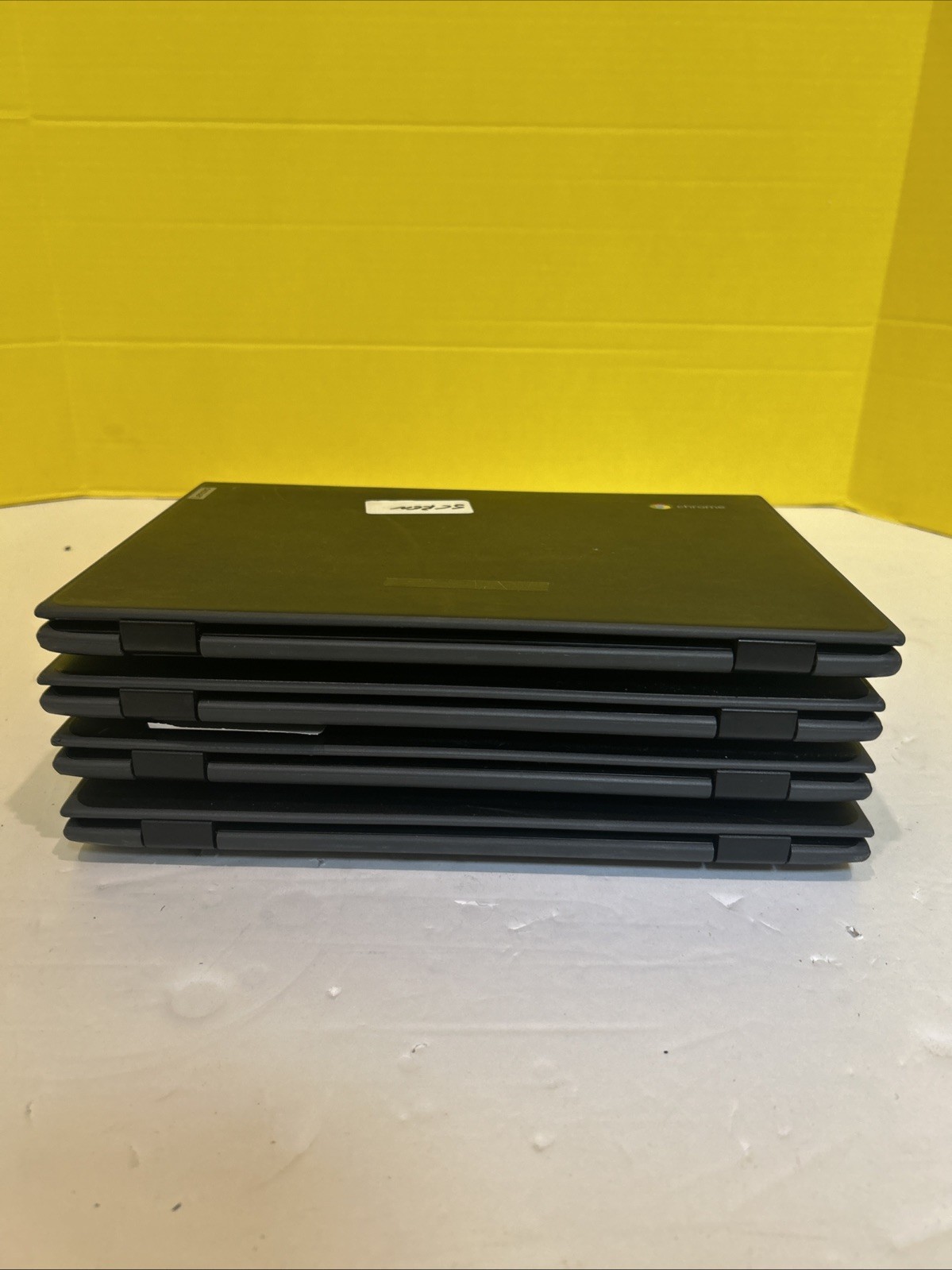 Lot of 4 Lenovo 100e Chromebook 2nd Gen MTK 4GB 32GB For Parts Repair rear