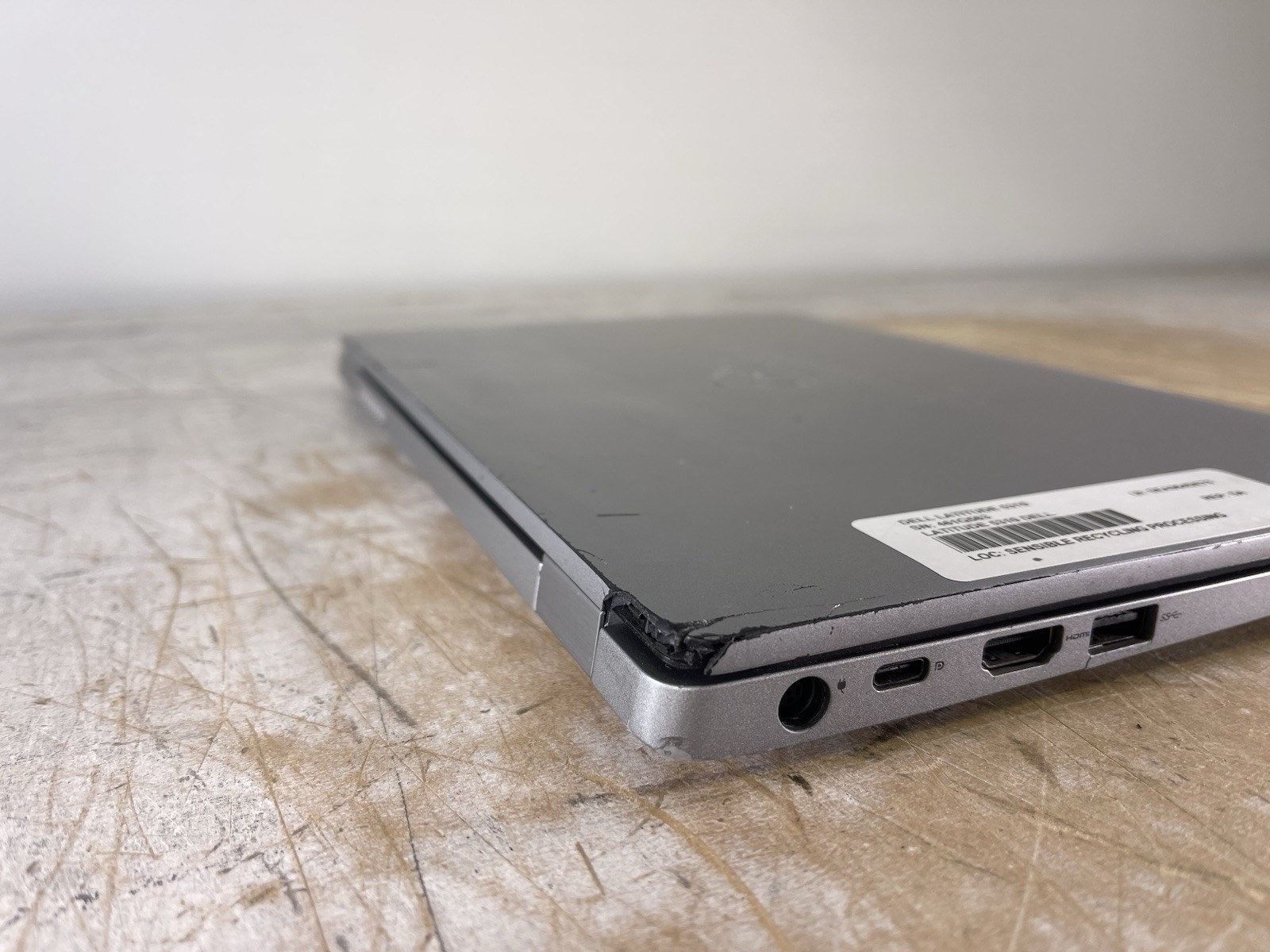 DELL LATITUDE 5310 i5-10210U @ 1.60GHz, 4GB RAM, NO HDD/OS