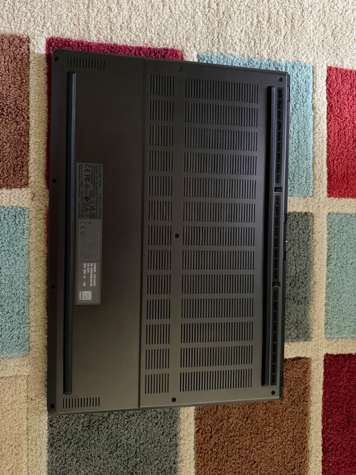 Asus Rog Zephyrus g16 ultra 9 185h RTX 4070