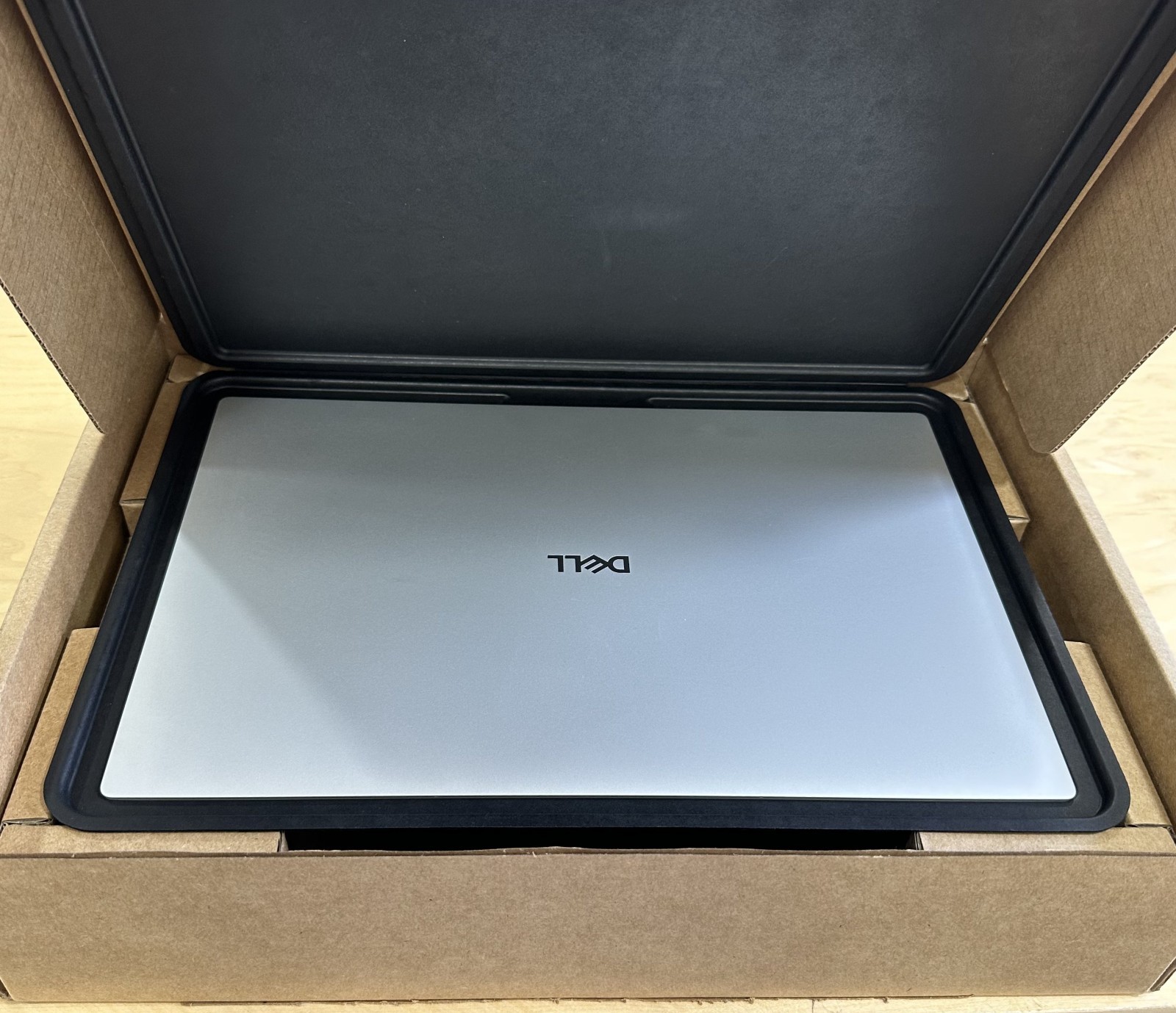 Dell 16 Premium DA16250 16″ Ultra 9 285H 2.9GHz 32GB 1TB SSD RTX 5060 OPEN BOX