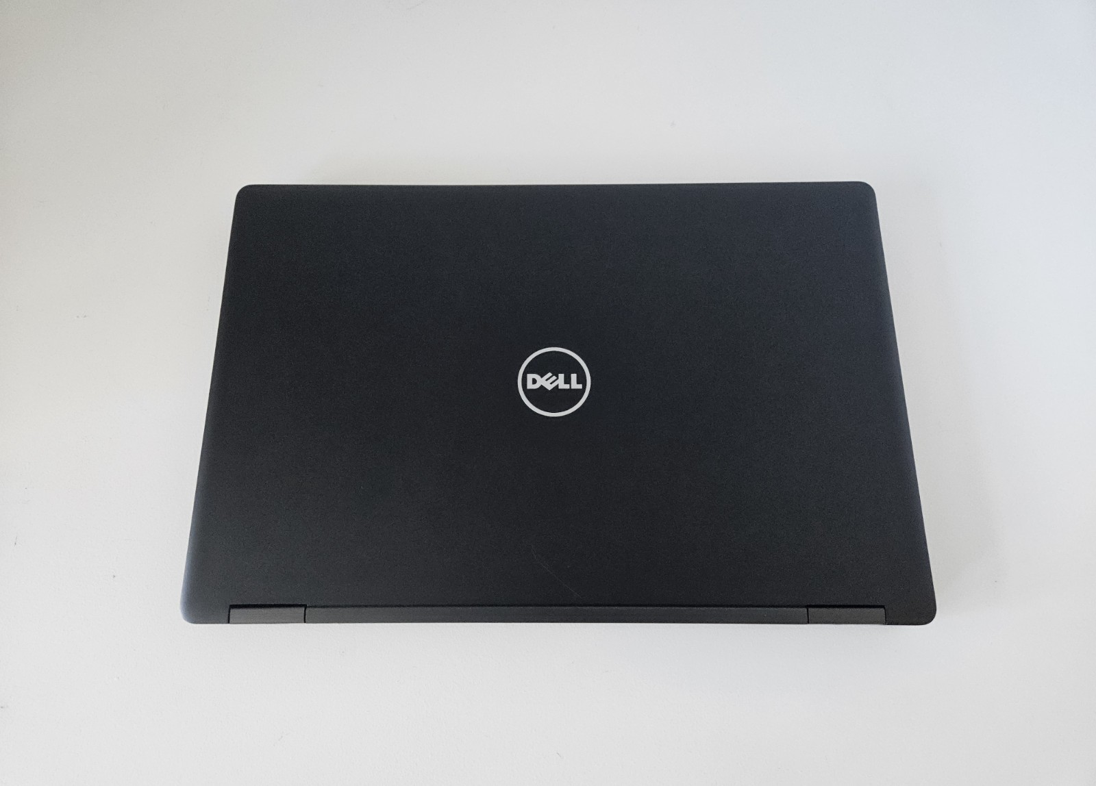 Dell Precision 3520 i7-7700HQ 2.8GHz 16GB 256GB NVMe 15.6″ NVIDIA M620 Win 11Pro