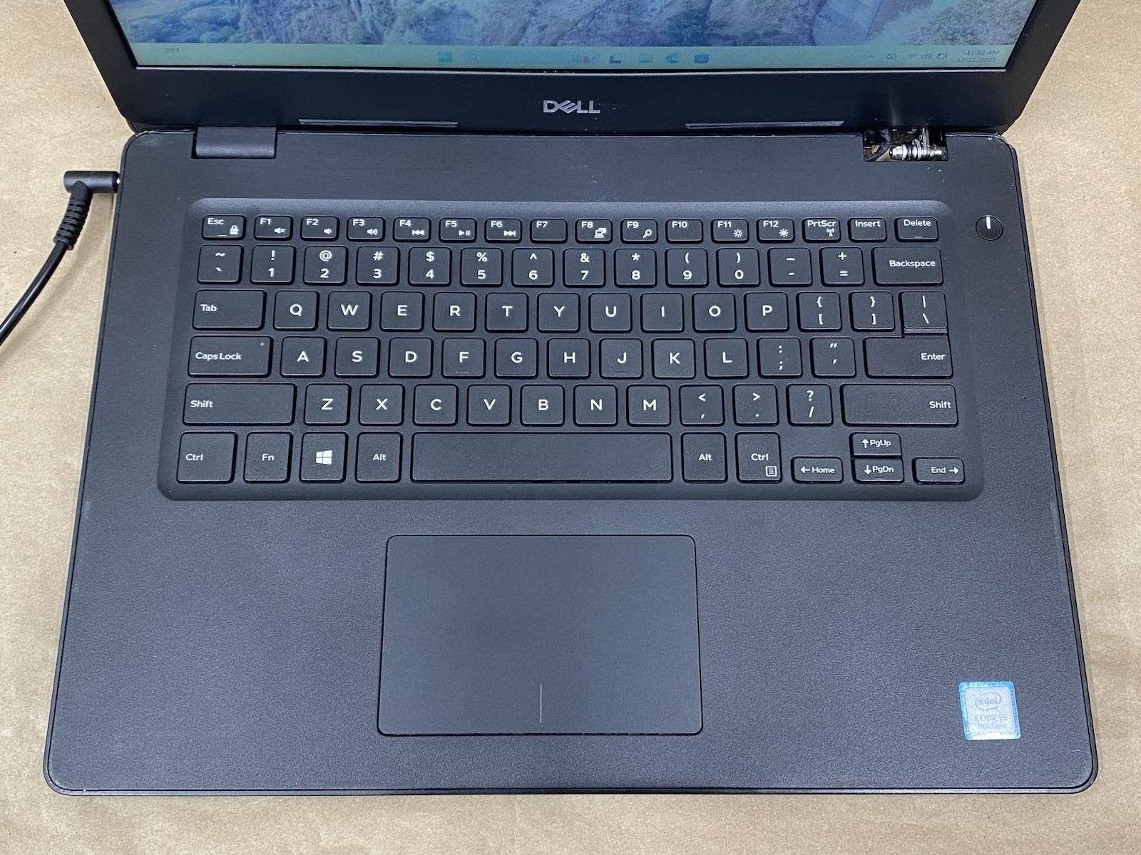 Dell Latitude 3490 – 14″ i5-8250U – 4GB – 128GB SSD – Win 11 Pro READ