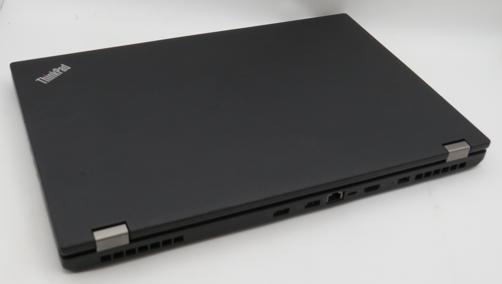 Lenovo ThinkPad P51 | I7-7770QH @ 2.8GHz | 16GB DDR4 | 15.6″ | NO HD/OS | READ