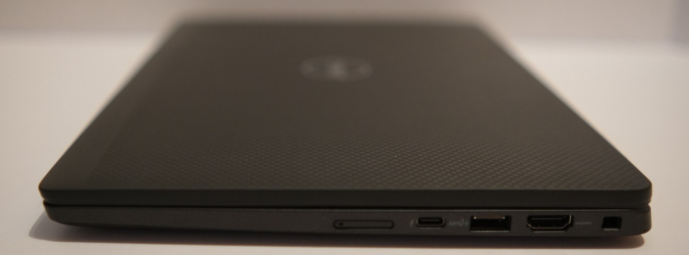 Dell Latitude 7330 13.3″ FHD Laptop Core i7-1265U 16GB 256GB Win11 Touchscreen