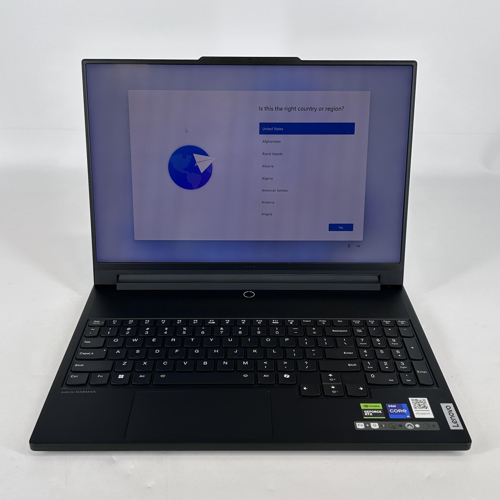 Lenovo Legion 9i Gen 9 16 165Hz QHD+ i9-14900HX 64GB 1TB SSD RTX 4080 LCD BLEED