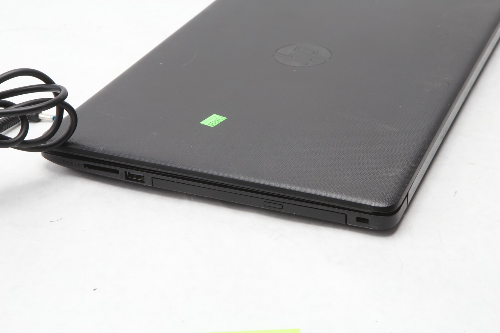 HP 15-db0011dx 15.6″ Laptop AMD A6-9225 Radeon R4 240GB SSD 4GB DDR4 READ E42