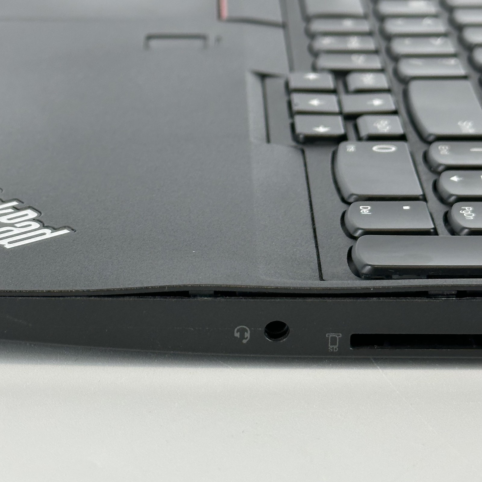 Lenovo ThinkPad P51s 15.6 FHD TOUCH i7-7500U 2.70GHz 8GB 256GB SSD Quadro M520