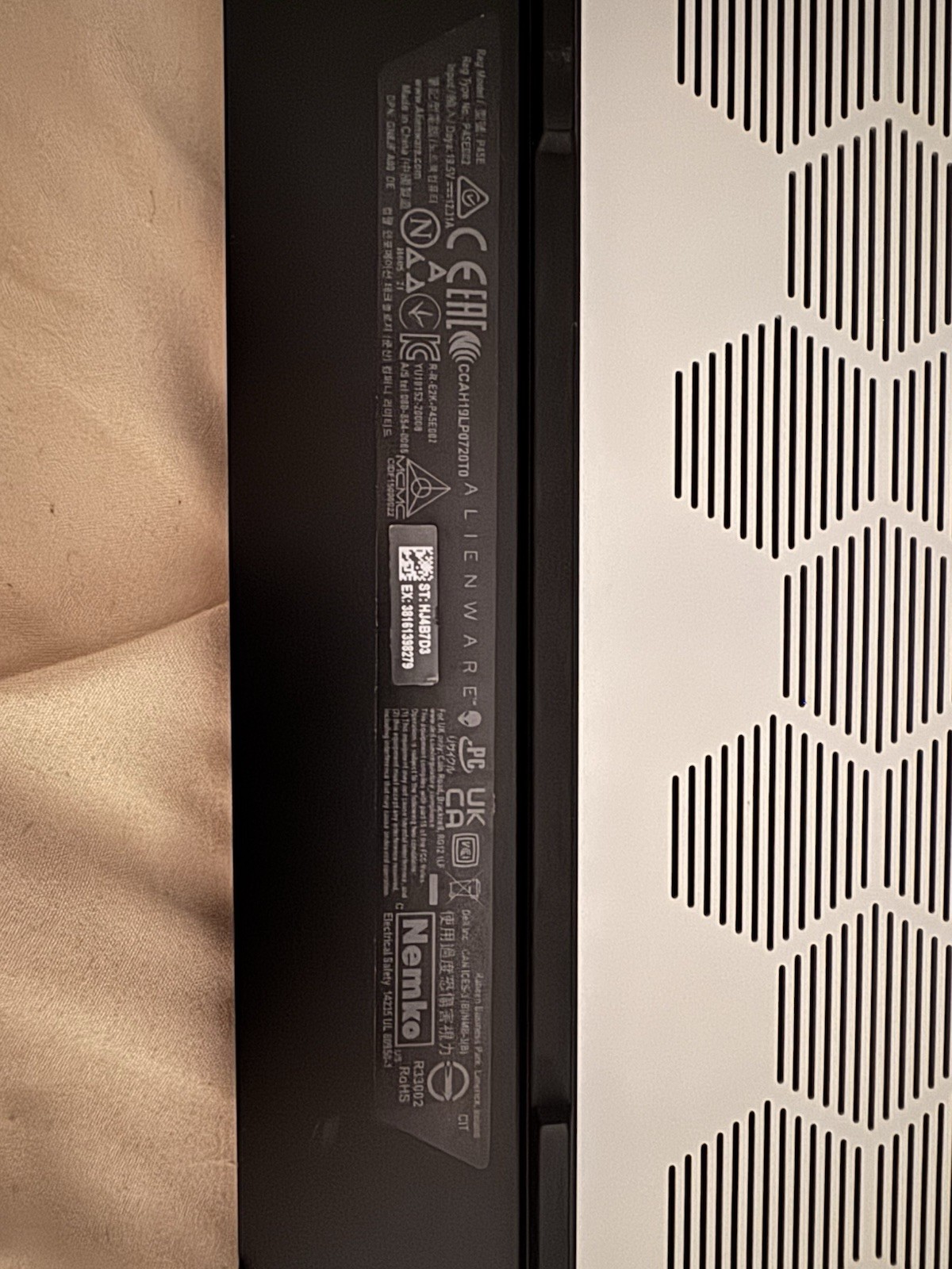 Alienware M17 R4 17.3″ Intel Core i7-10870H 360Hz 2.2GHz 16GB 1TB SSD RTX 3070
