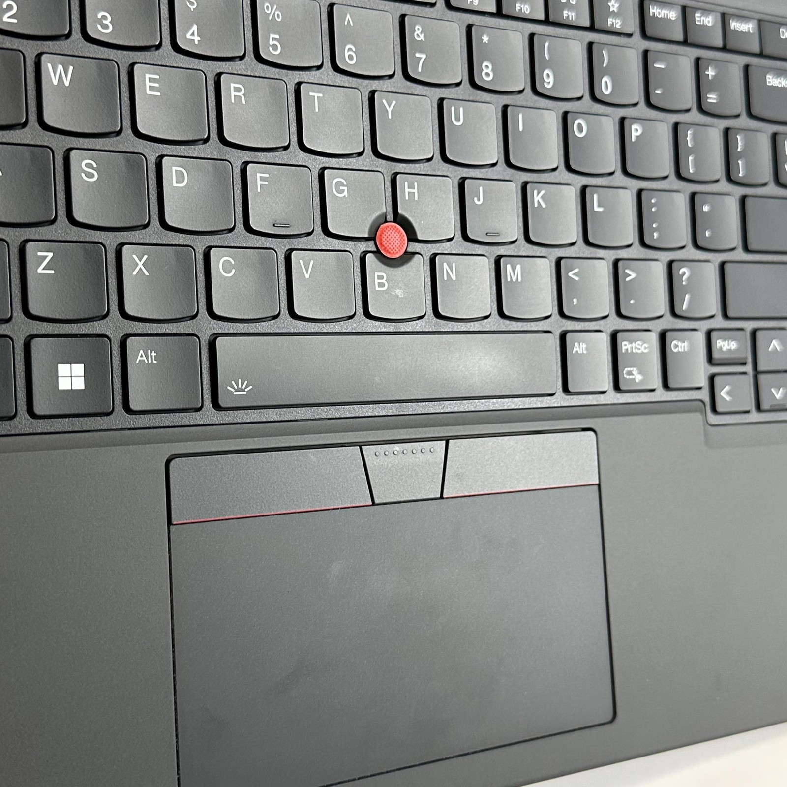 Lenovo ThinkPad T14 Gen 3 Black FHD+ 2.7 GHz Ryzen 7 PRO 6850U 16GB 1TB SSD Good