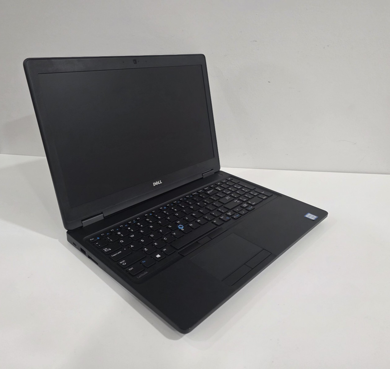 Dell Latitude 5580 i5-6440HQ 8GB 128GB SSD FHD Webcam Windows 11 Laptop
