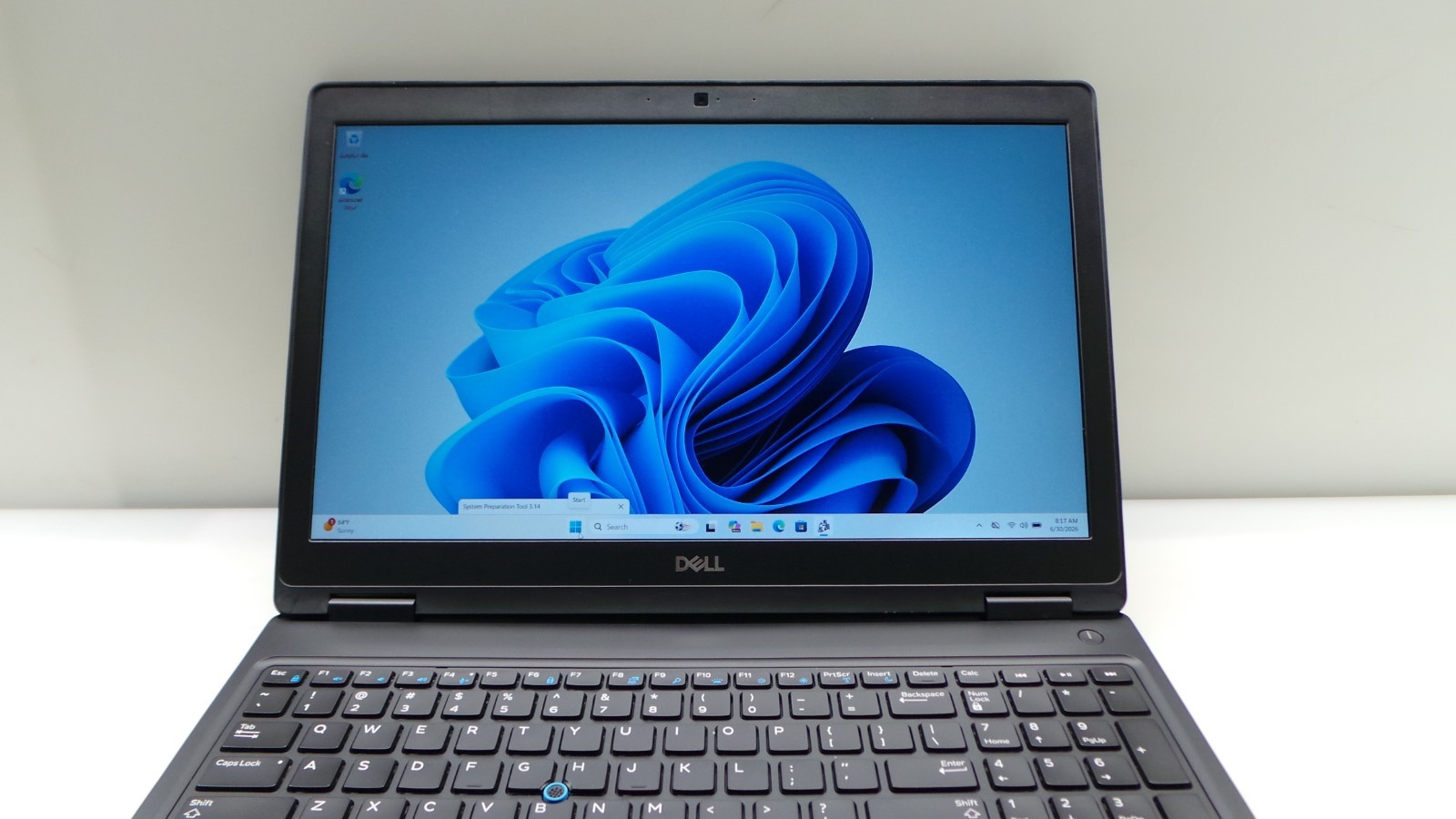 Dell Latitude 5590 15.6″ | i7-8650U 1.90GHz | 16GB RAM 512GB NVMe | WIN 11 PRO