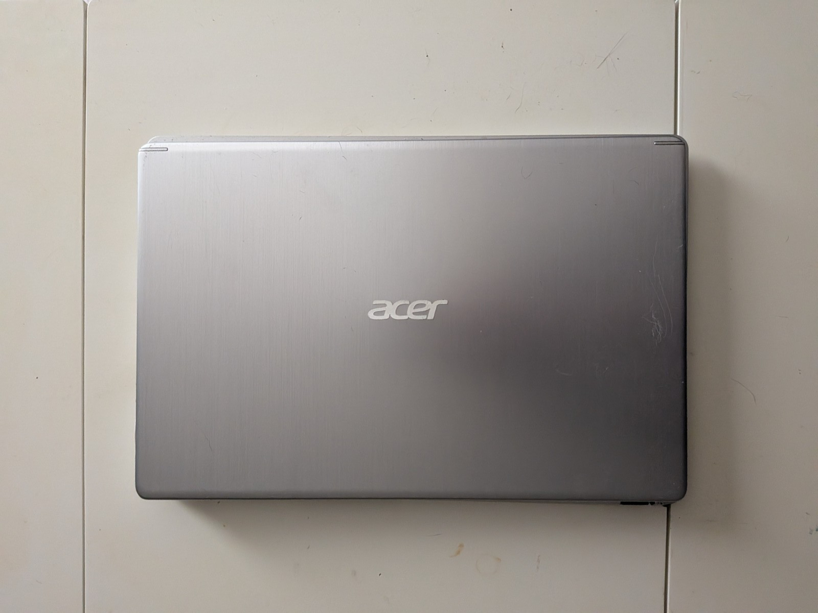 Acer Aspire 5 15.6″ (512GB HDD, AMD Ryzen 3200U, 2.6GHz, 12GB) READ DETAILS